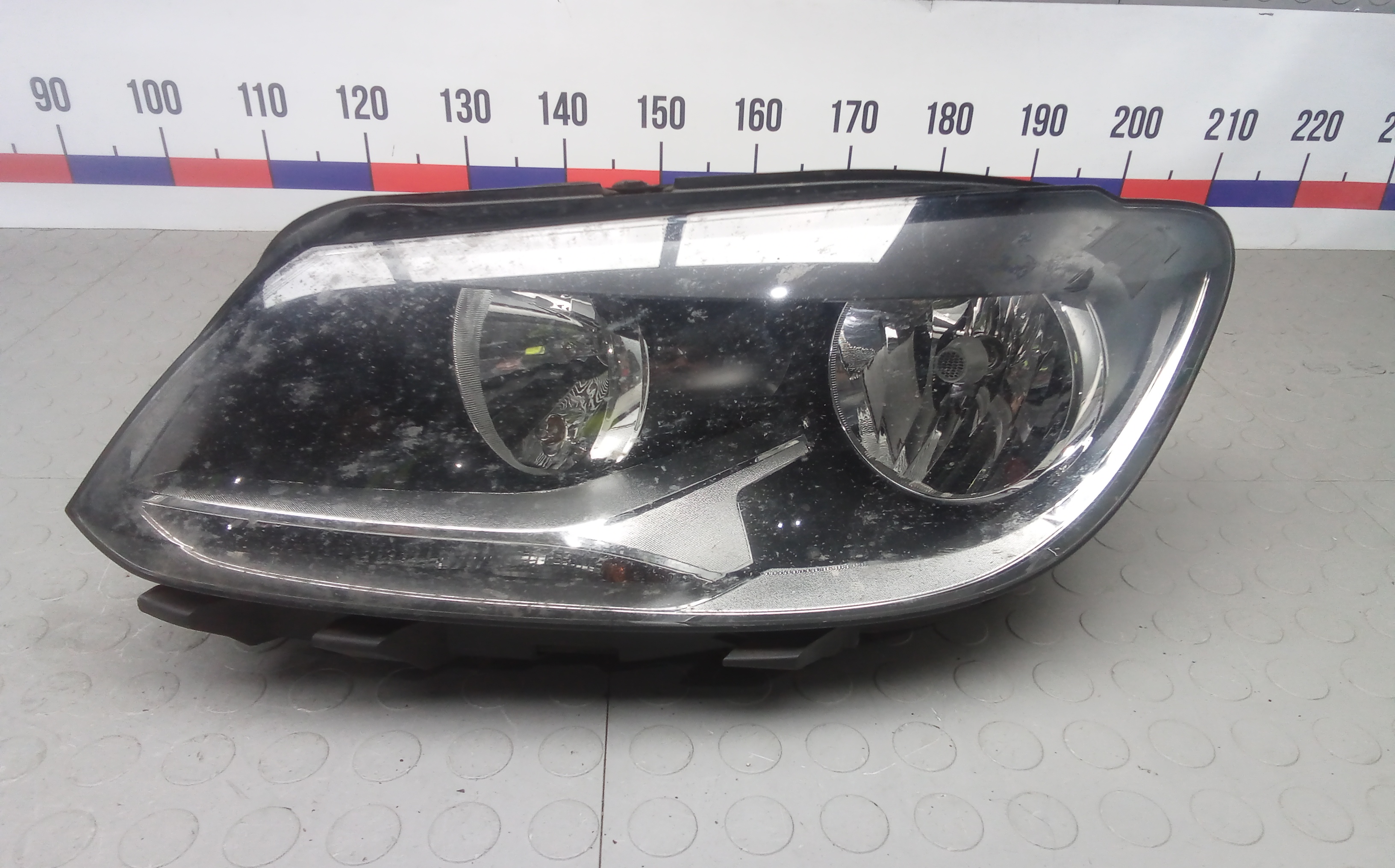 Фара левая Volkswagen Touran (1T3)