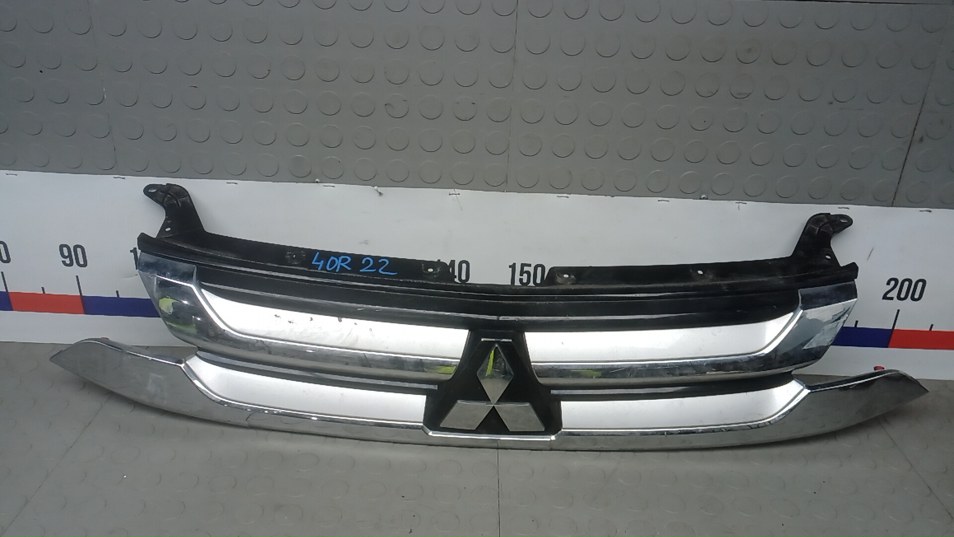 Решетка радиатора Mitsubishi Outlander 3 GF0W