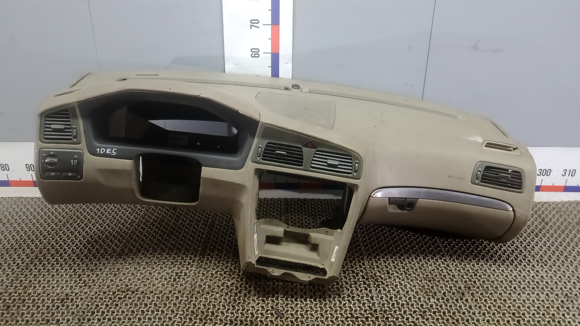 Панель приборов (торпедо) Volvo V70 2