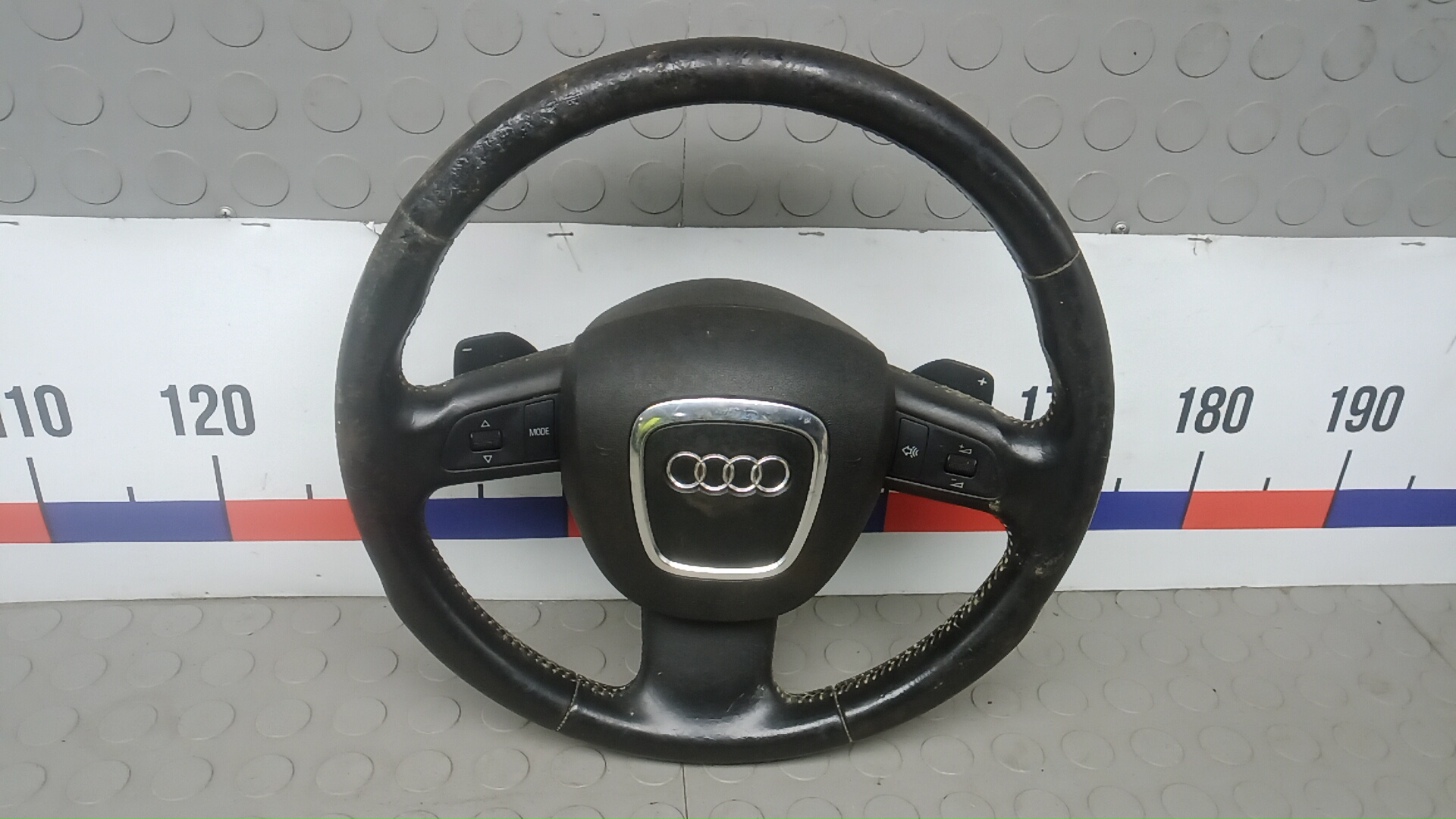 Руль Audi A8 D3