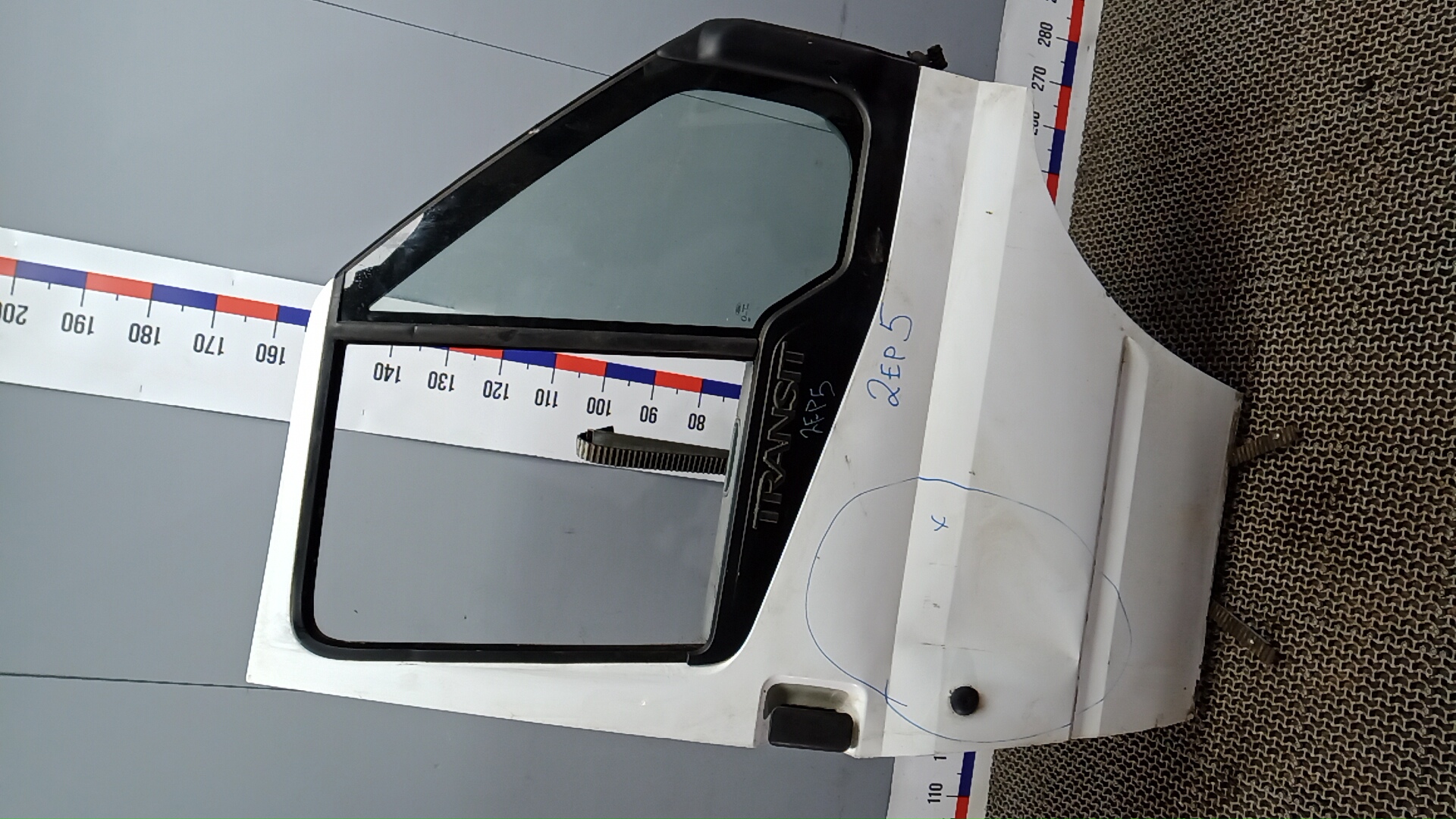 Дверь передняя правая Ford Transit 7