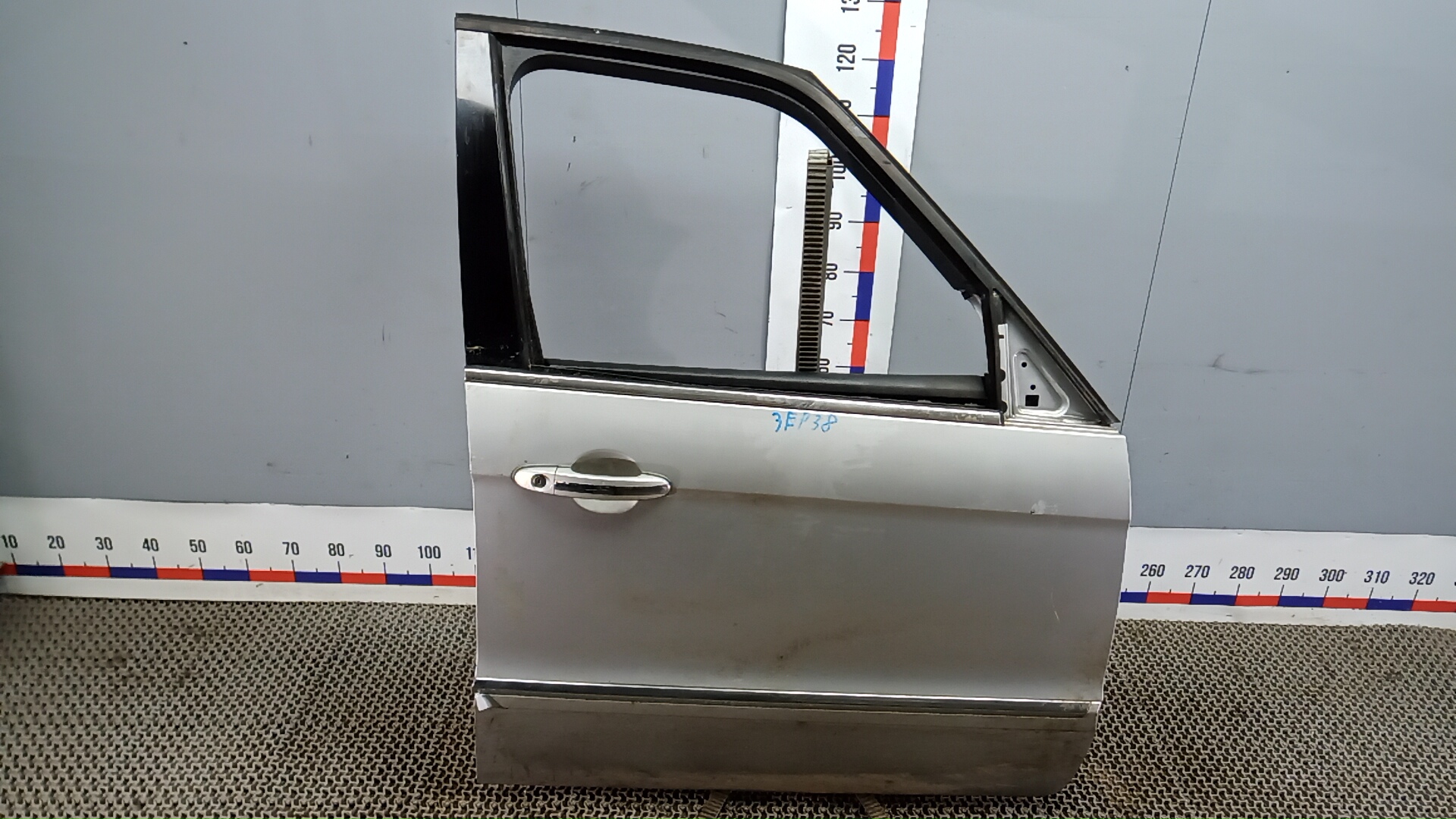 Дверь передняя правая Ford Galaxy 2