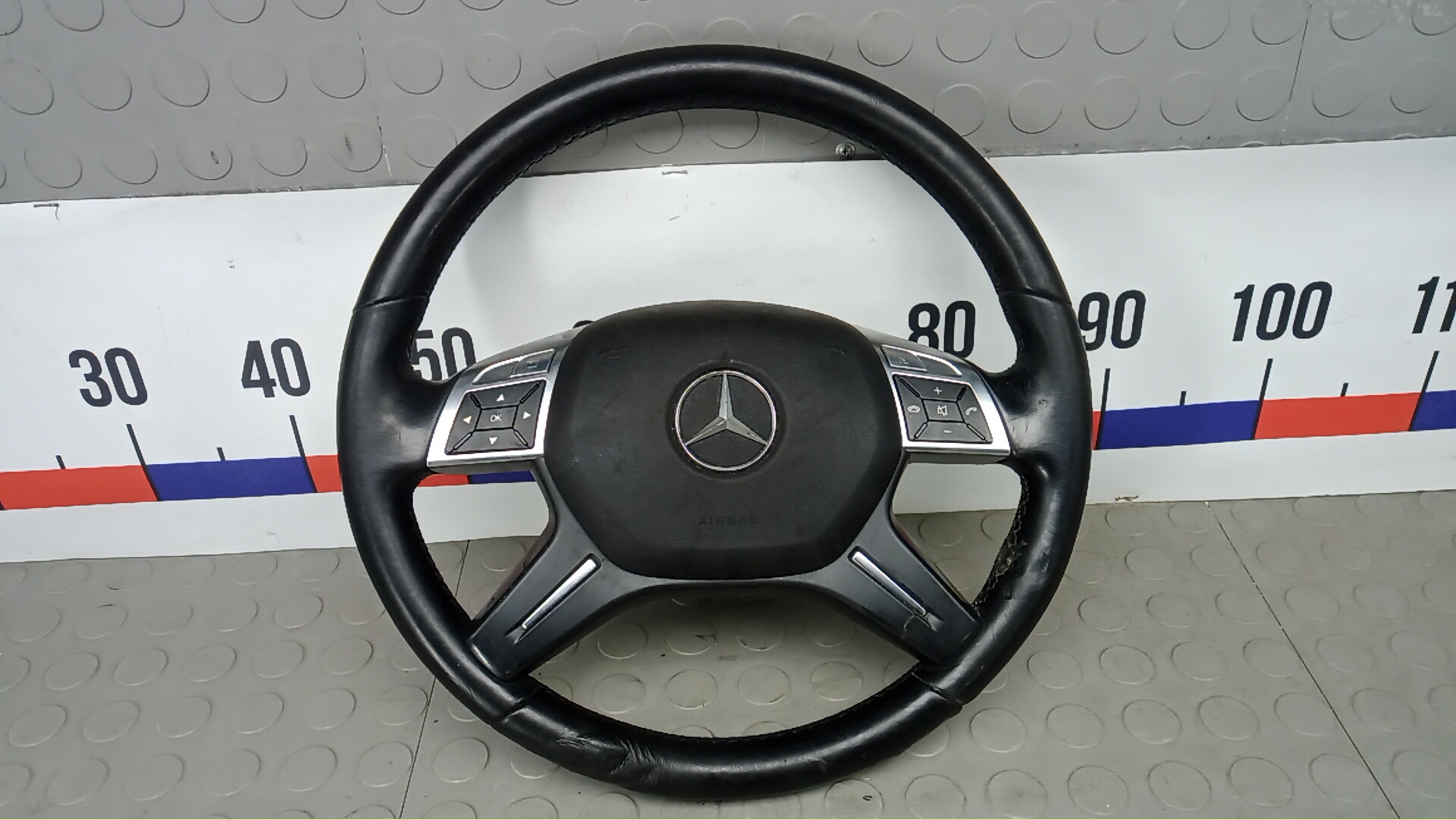 Руль Mercedes-Benz C-Class W204