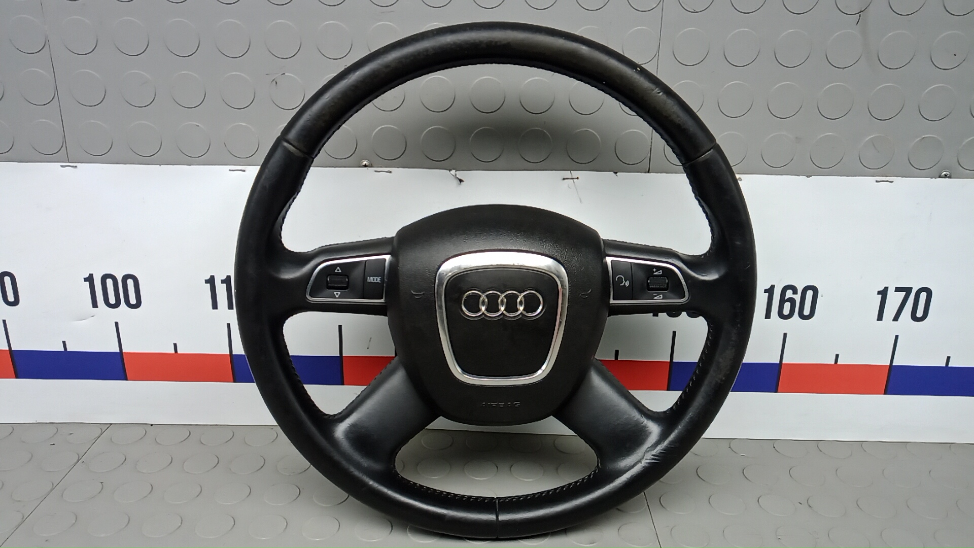 Руль Audi A8 D3