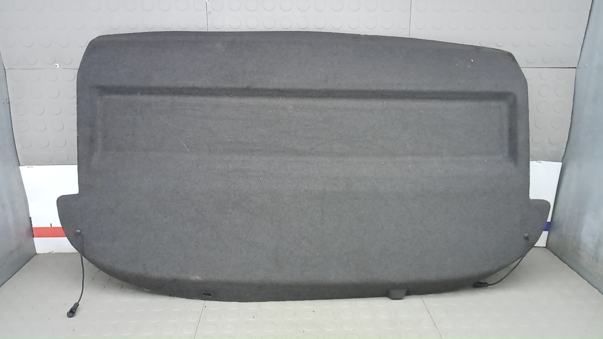 Полка багажника Volkswagen Tiguan 1