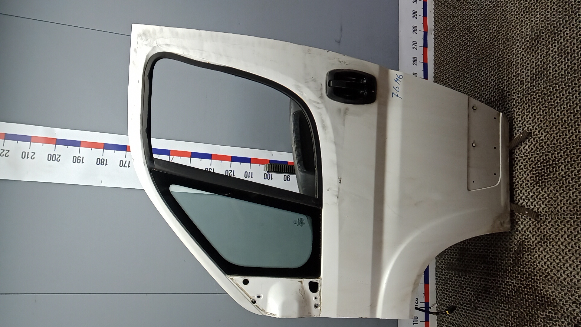 Дверь передняя левая Peugeot Boxer 3
