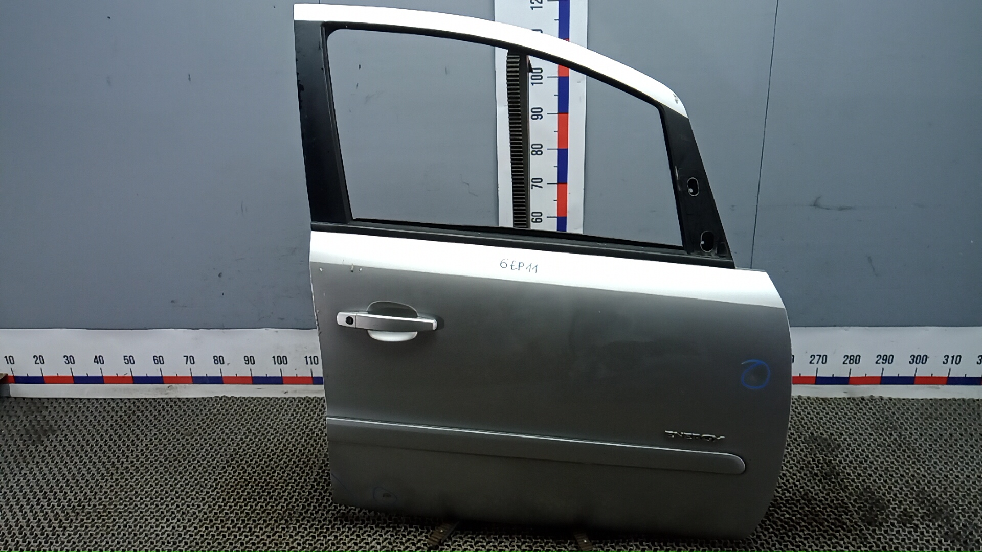 Дверь передняя правая Opel Zafira B