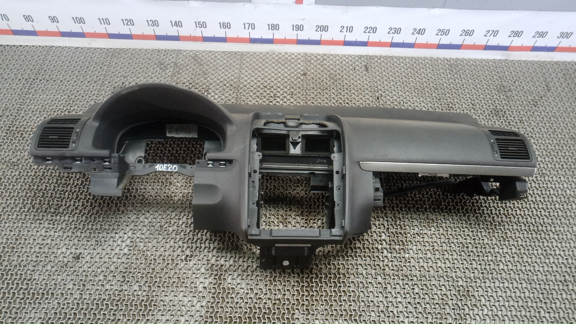 Панель приборов (торпедо) Volkswagen Touran (1T1, 1T2)
