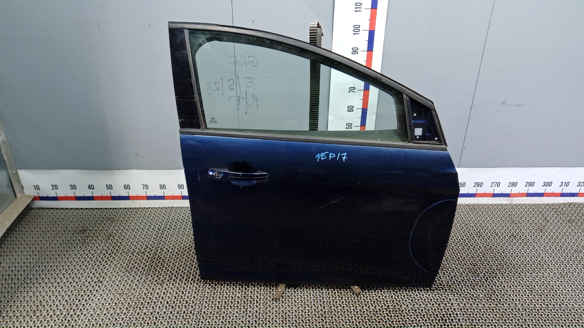 Дверь передняя правая Ford Focus 3