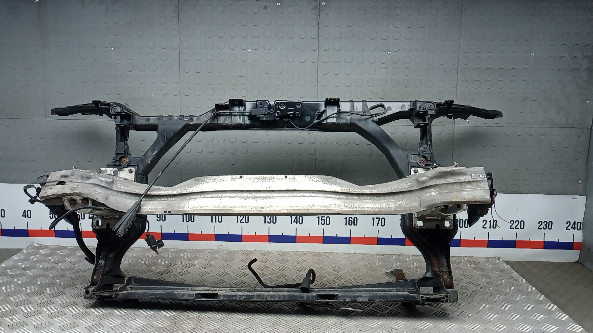 Передняя панель крепления облицовки (телевизор) Audi A5 1