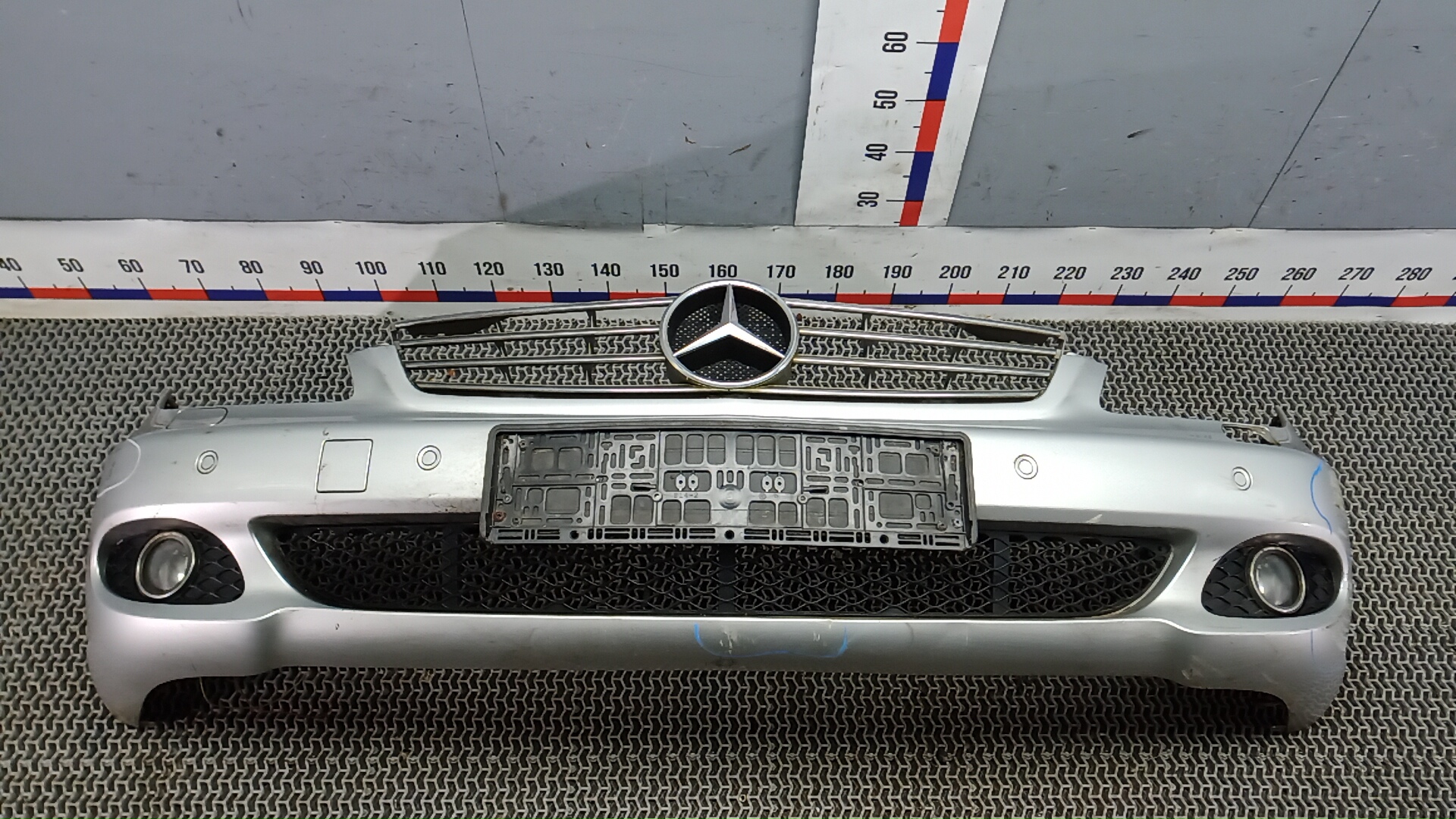 Бампер передний Mercedes-Benz CLS C219