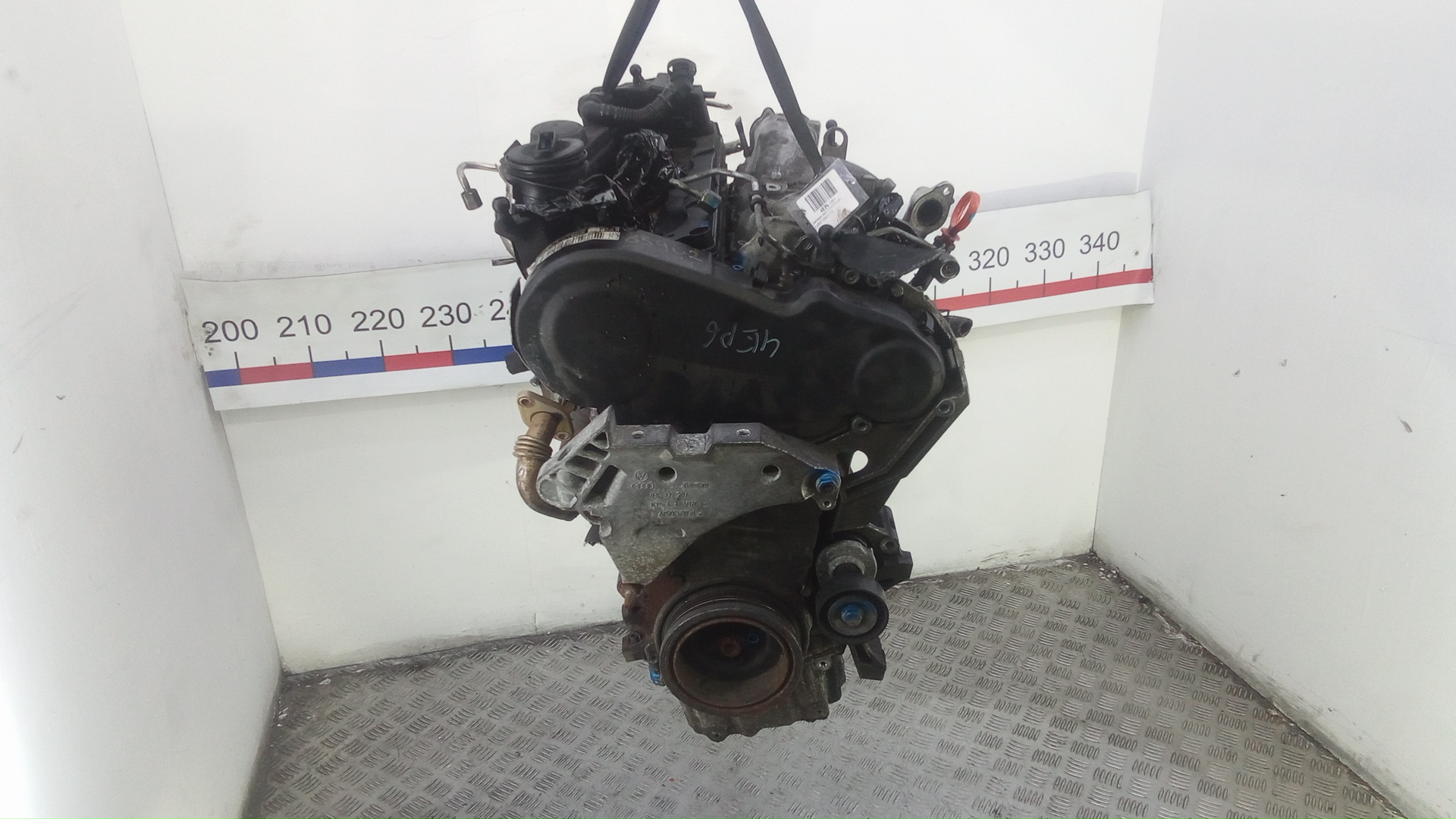 Двигатель дизельный Volkswagen Passat B6