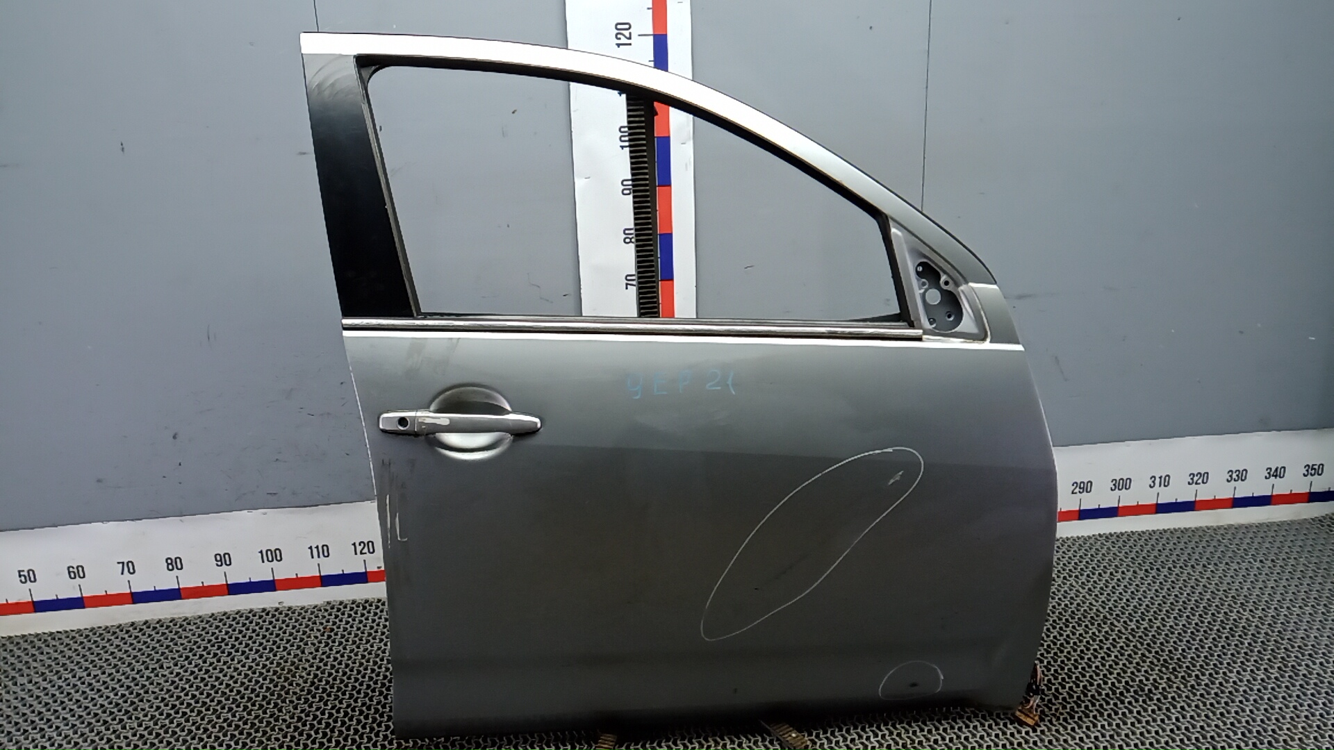 Дверь передняя правая Citroen C-Crosser