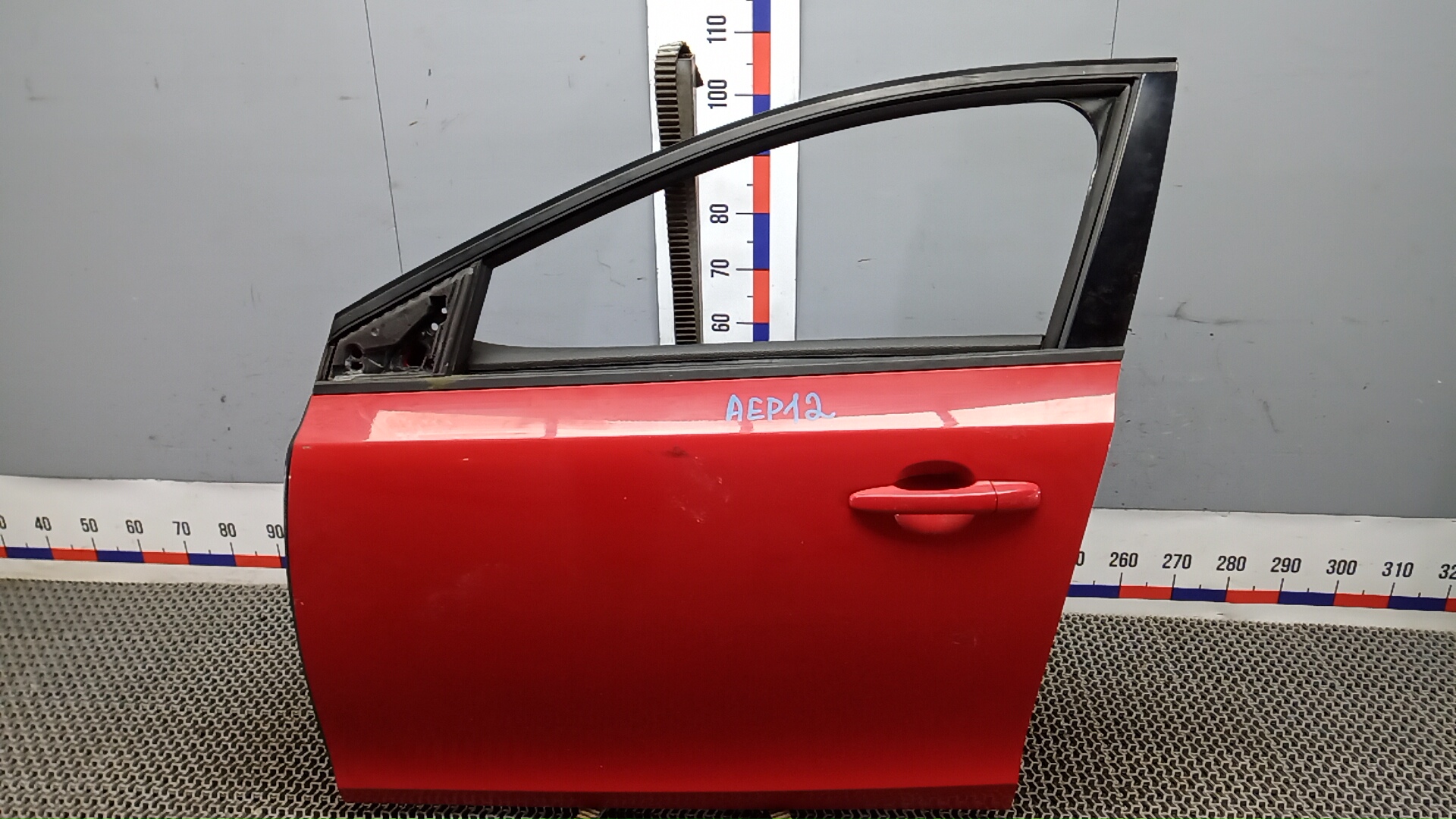 Дверь передняя левая Volvo V40 2