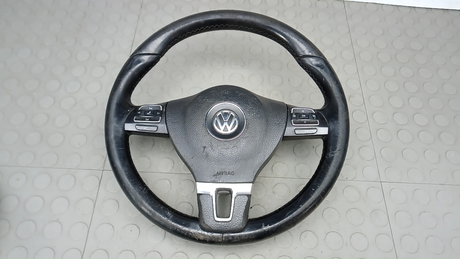 Руль Volkswagen Passat B7