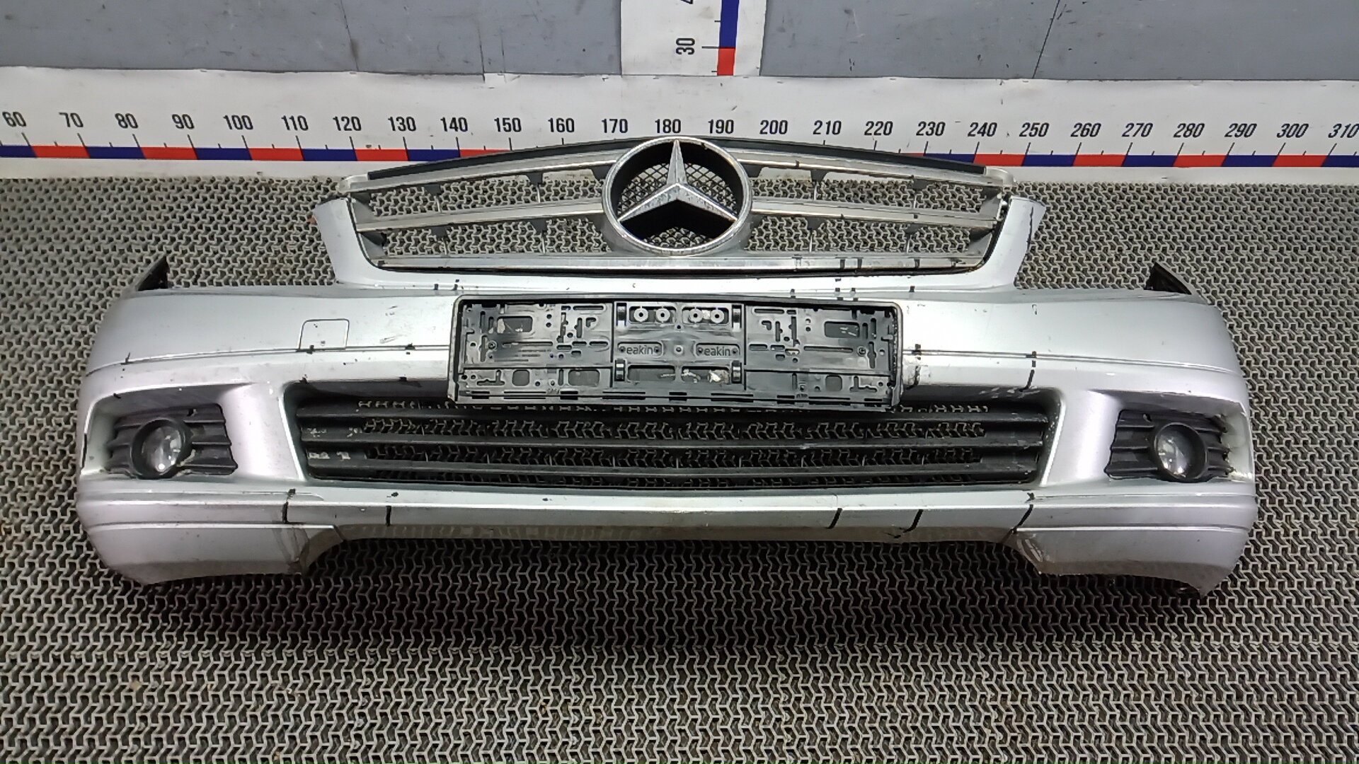 Бампер передний Mercedes-Benz C-Class W204