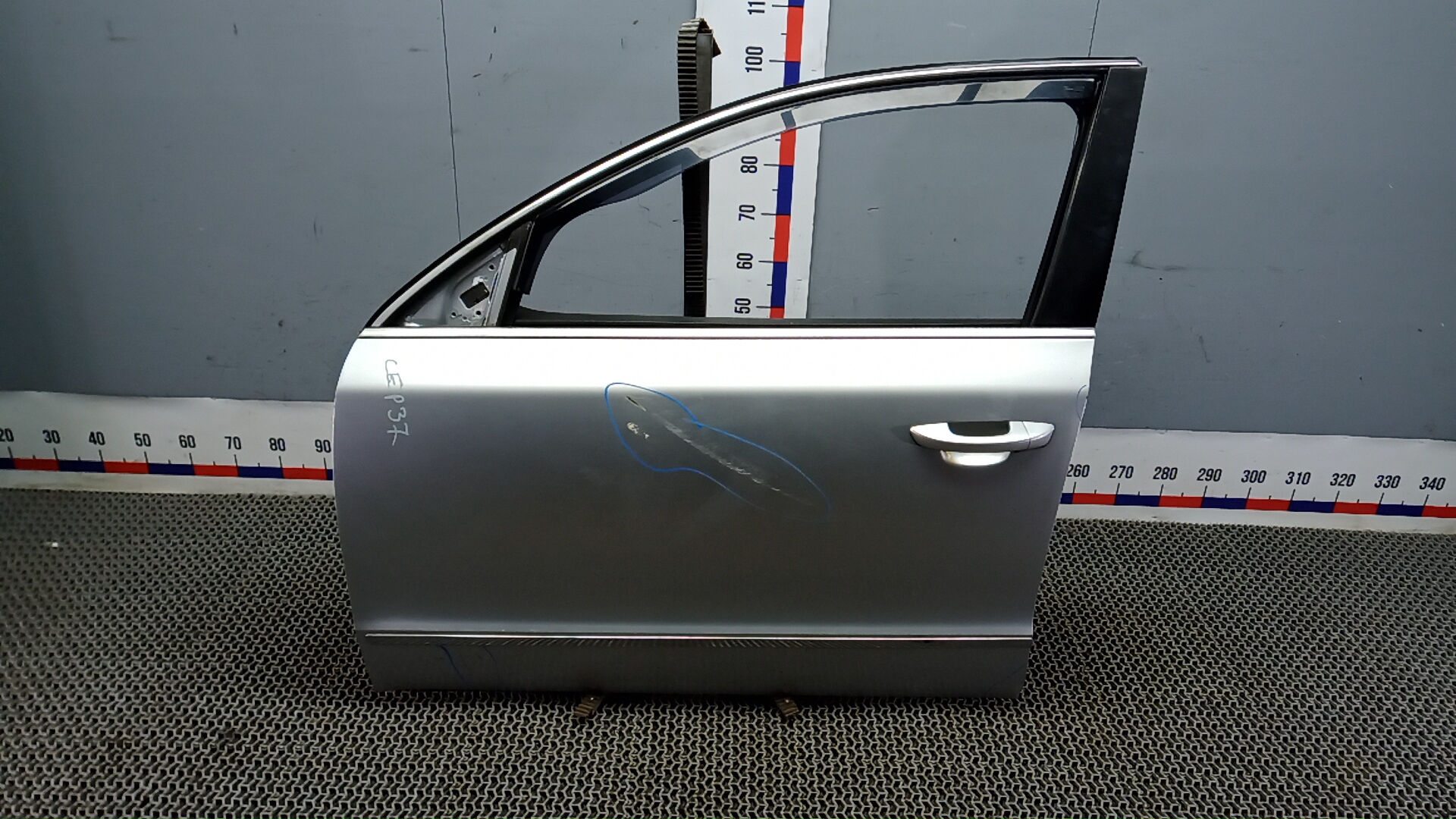 Дверь передняя левая Skoda Superb 2