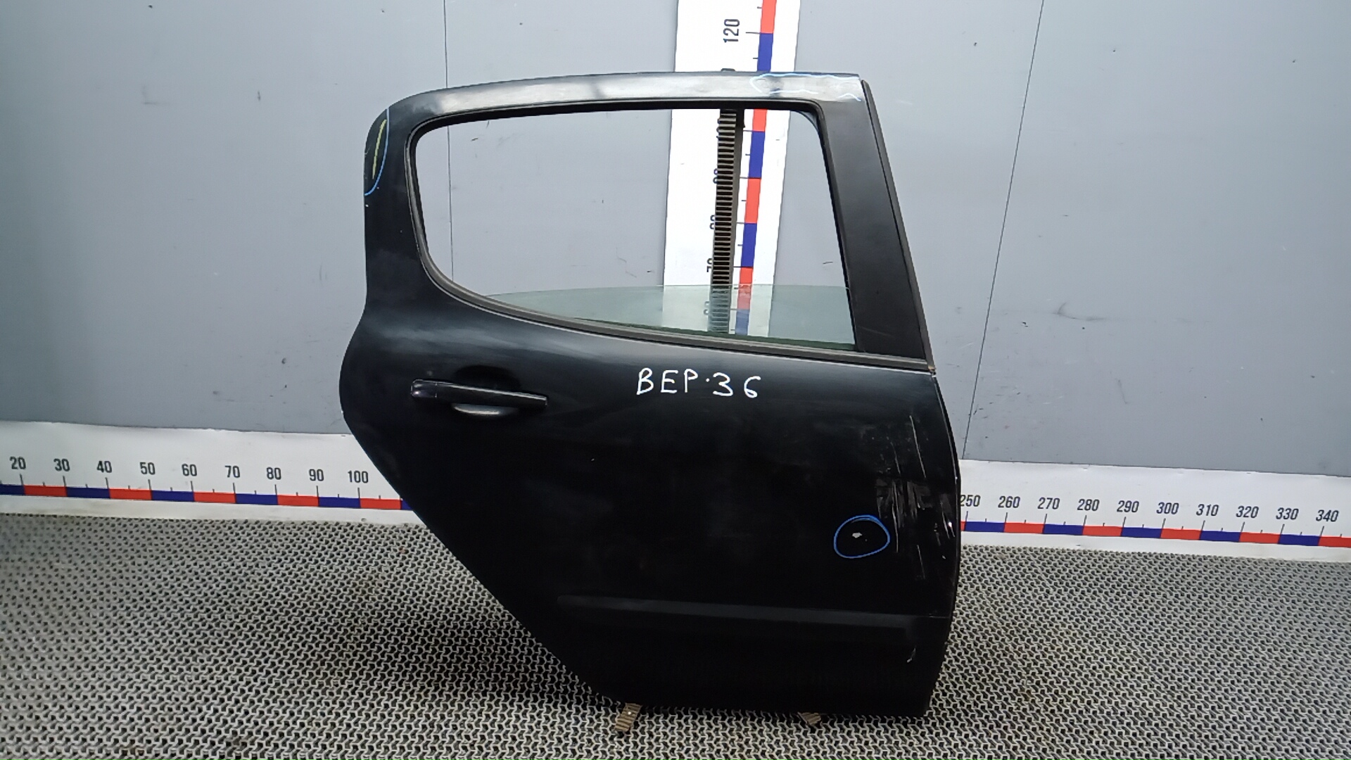 Дверь задняя правая Peugeot 308 1