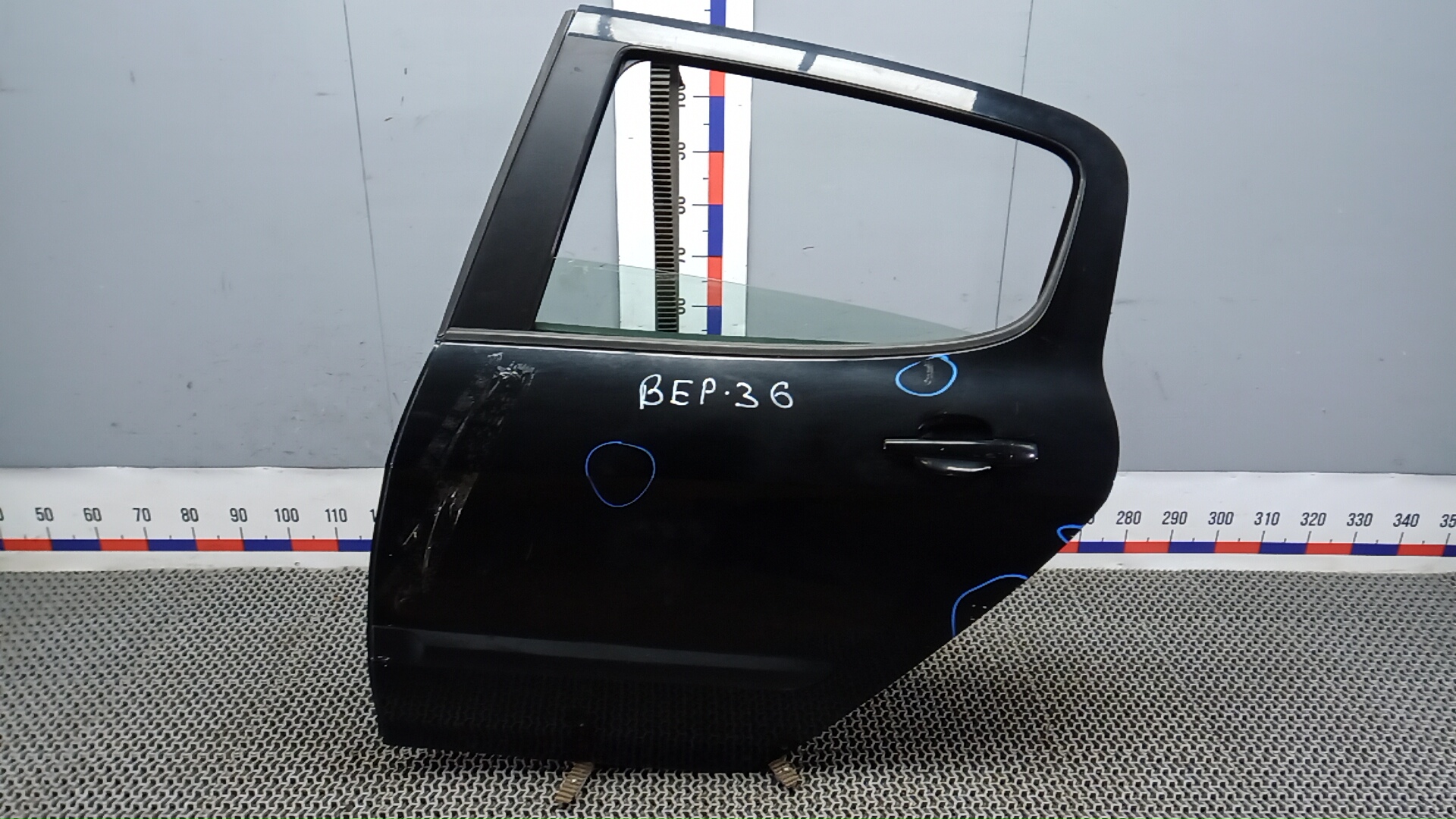 Дверь задняя левая Peugeot 308 1