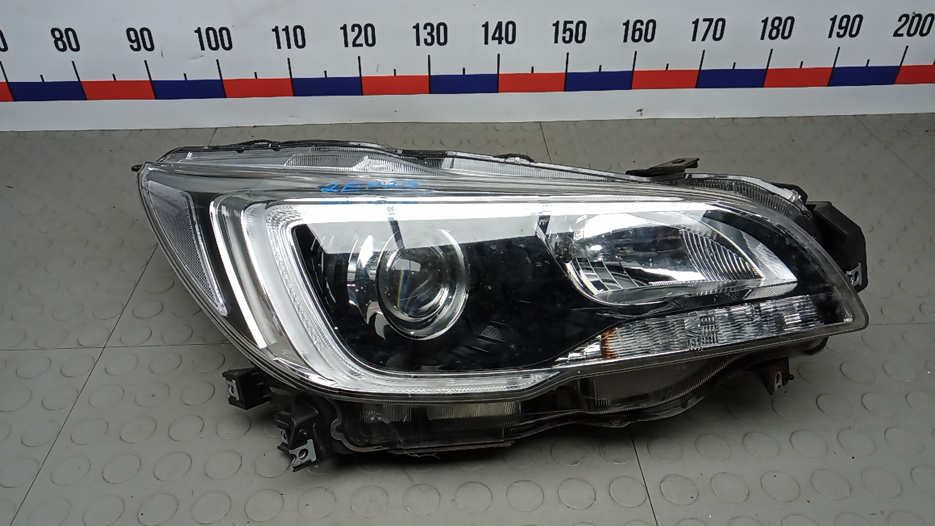 Фара правая Subaru Outback 5