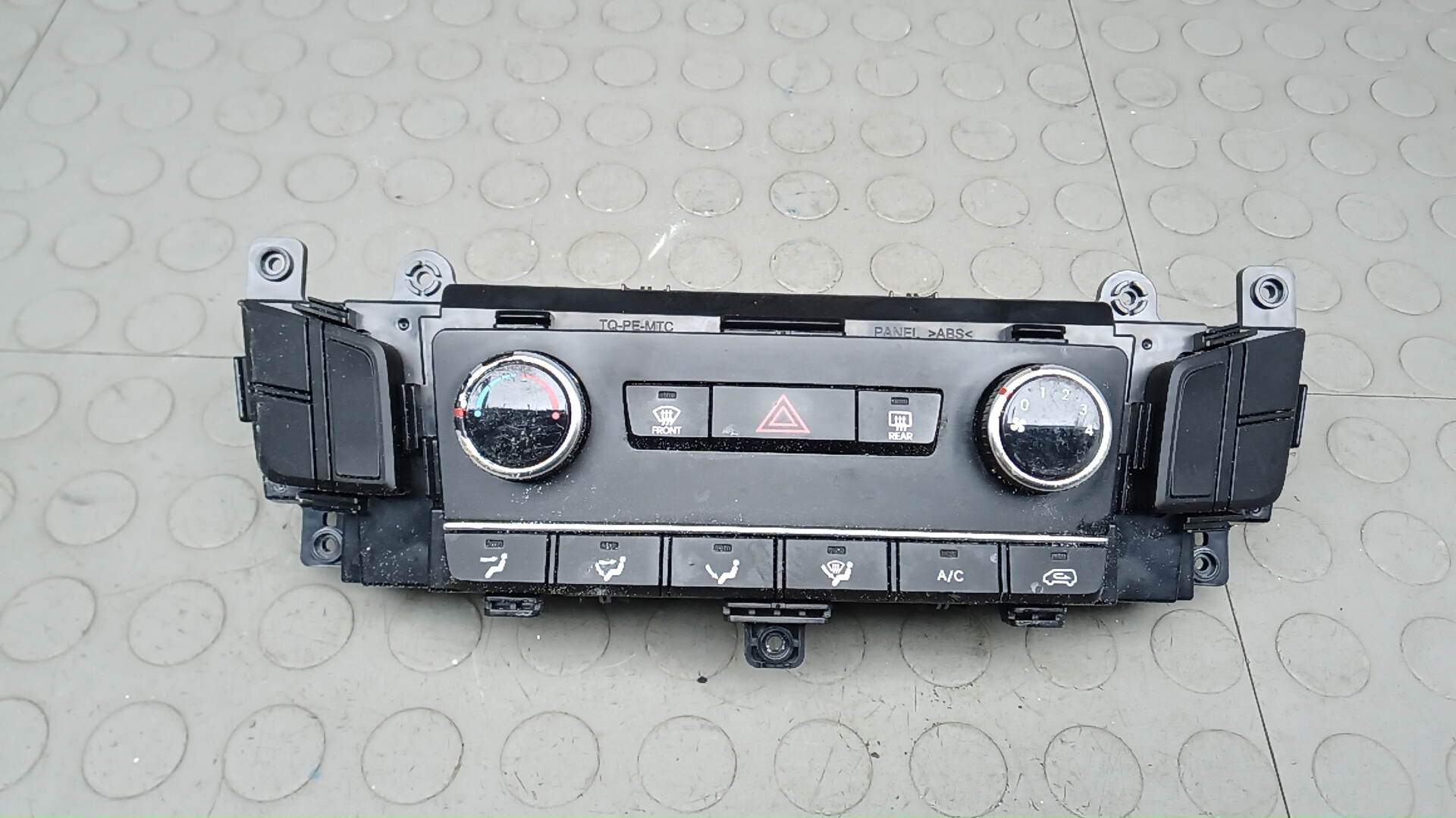 Блок управления печки и климат-контроля Hyundai H1 (starex) 2