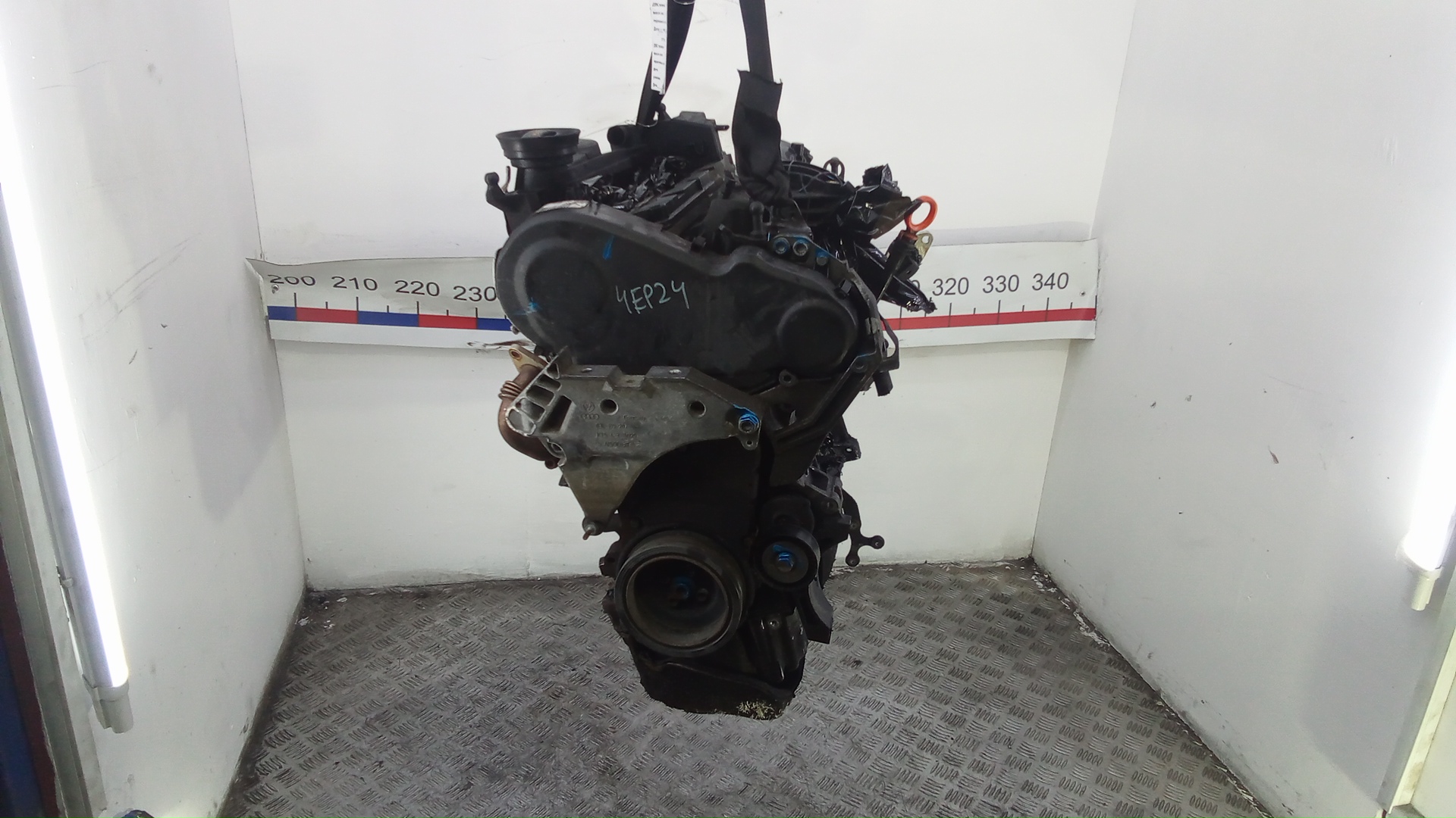 Двигатель дизельный Volkswagen Passat B6