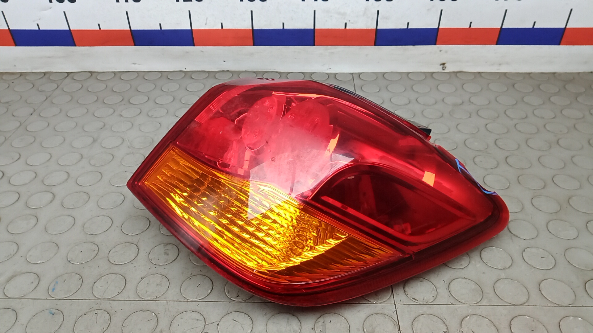 Фонарь задний правый Mitsubishi ASX 1