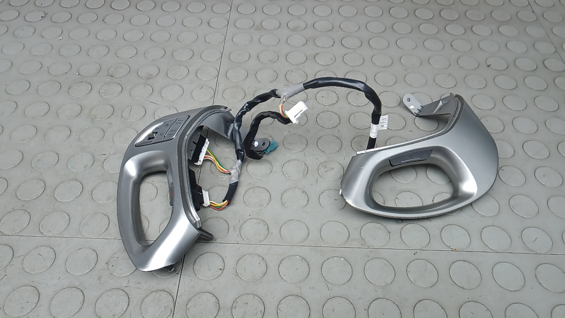 Кнопки руля Hyundai ix35 1
