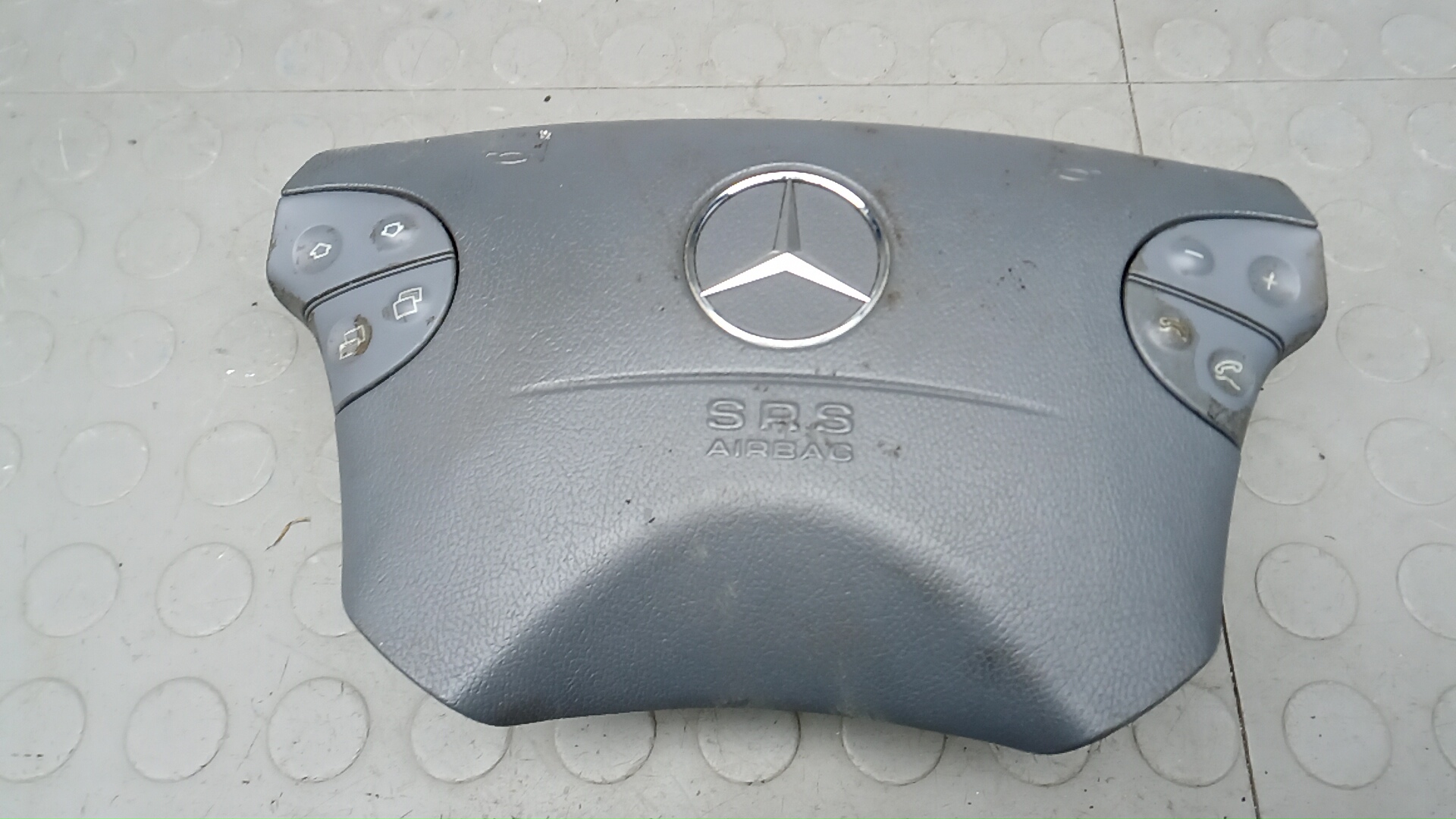 Подушка безопасности водителя Mercedes-Benz CLK C208