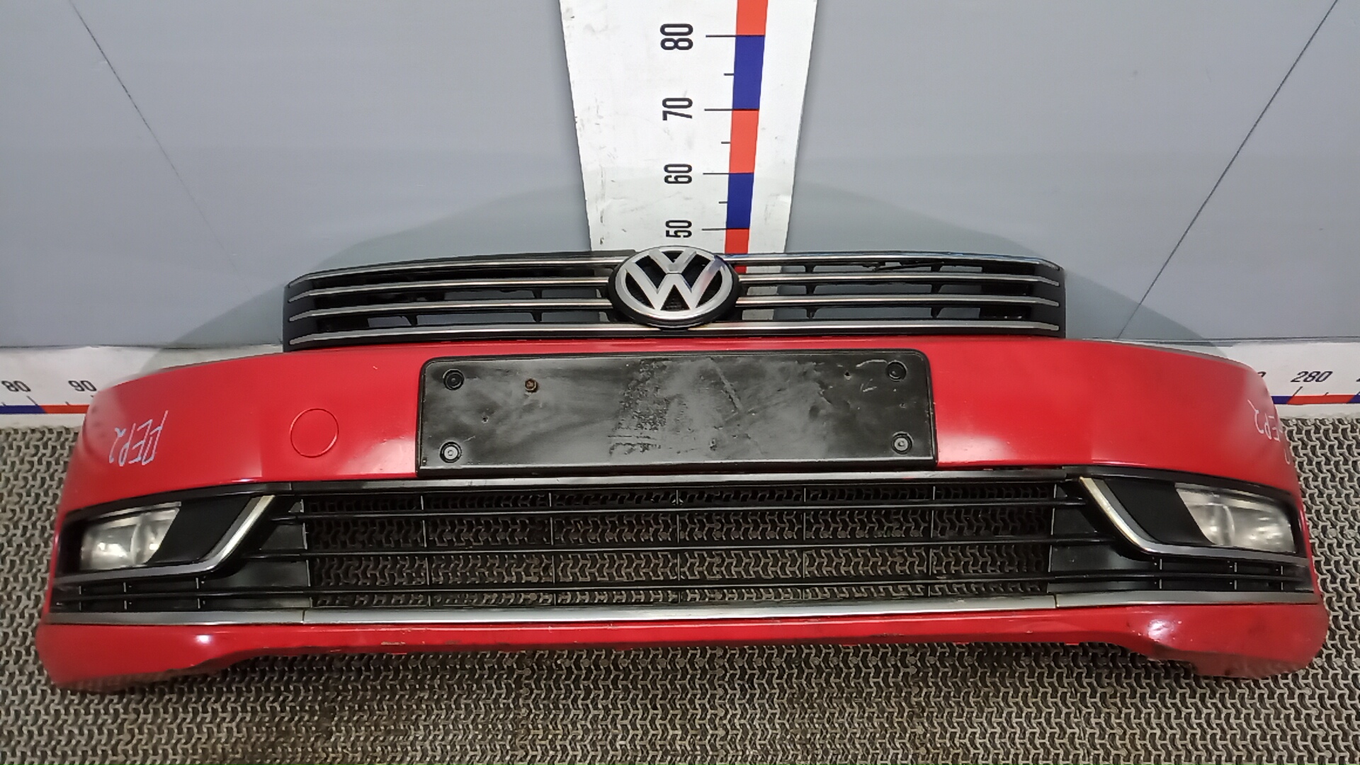 Бампер передний Volkswagen Passat B7