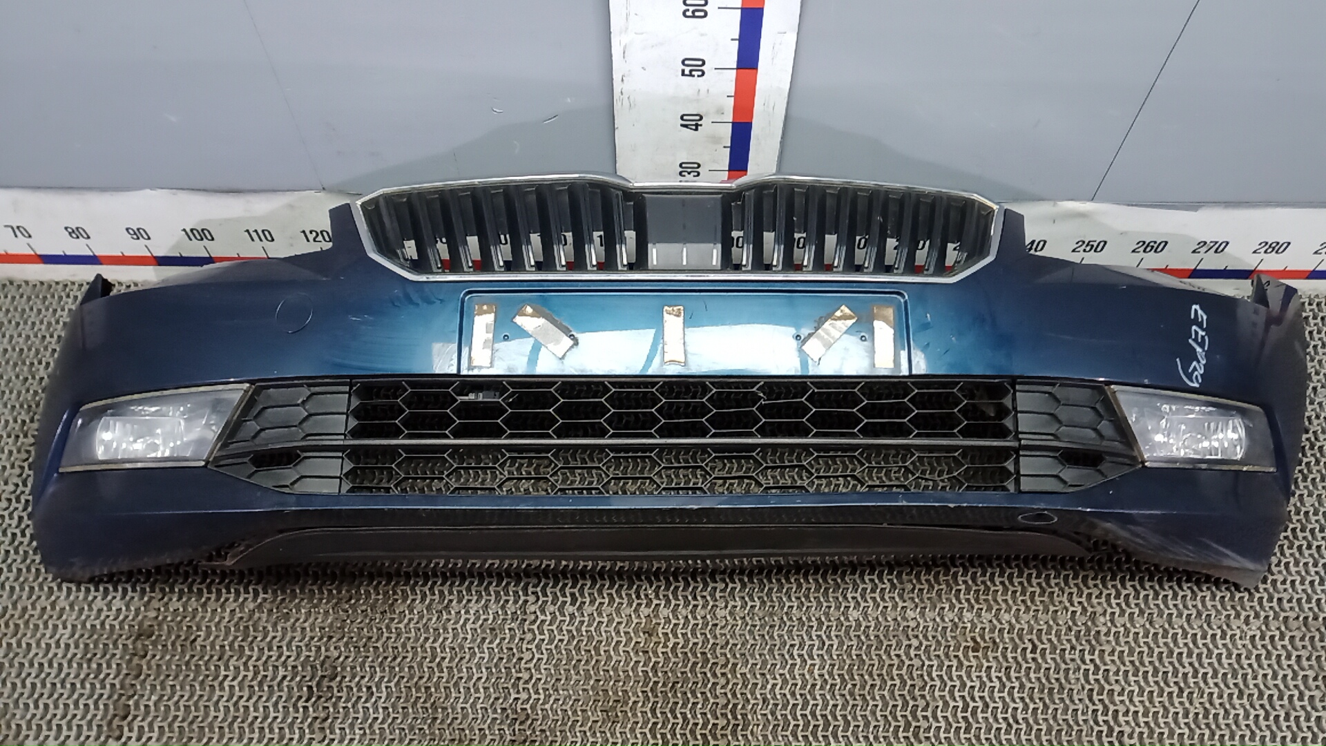 Бампер передний Skoda Superb 3