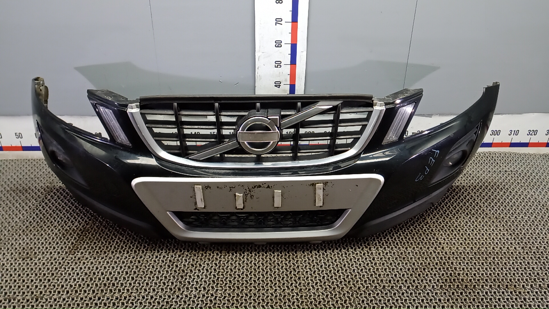 Бампер передний Volvo XC60 1