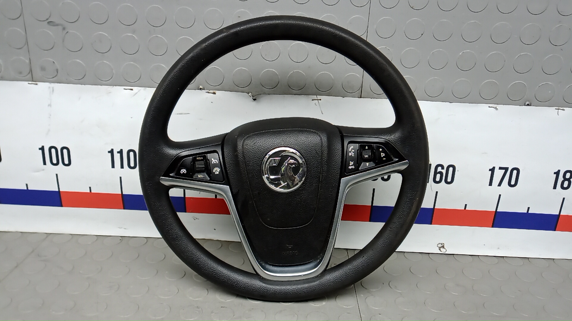 Руль Opel Zafira C