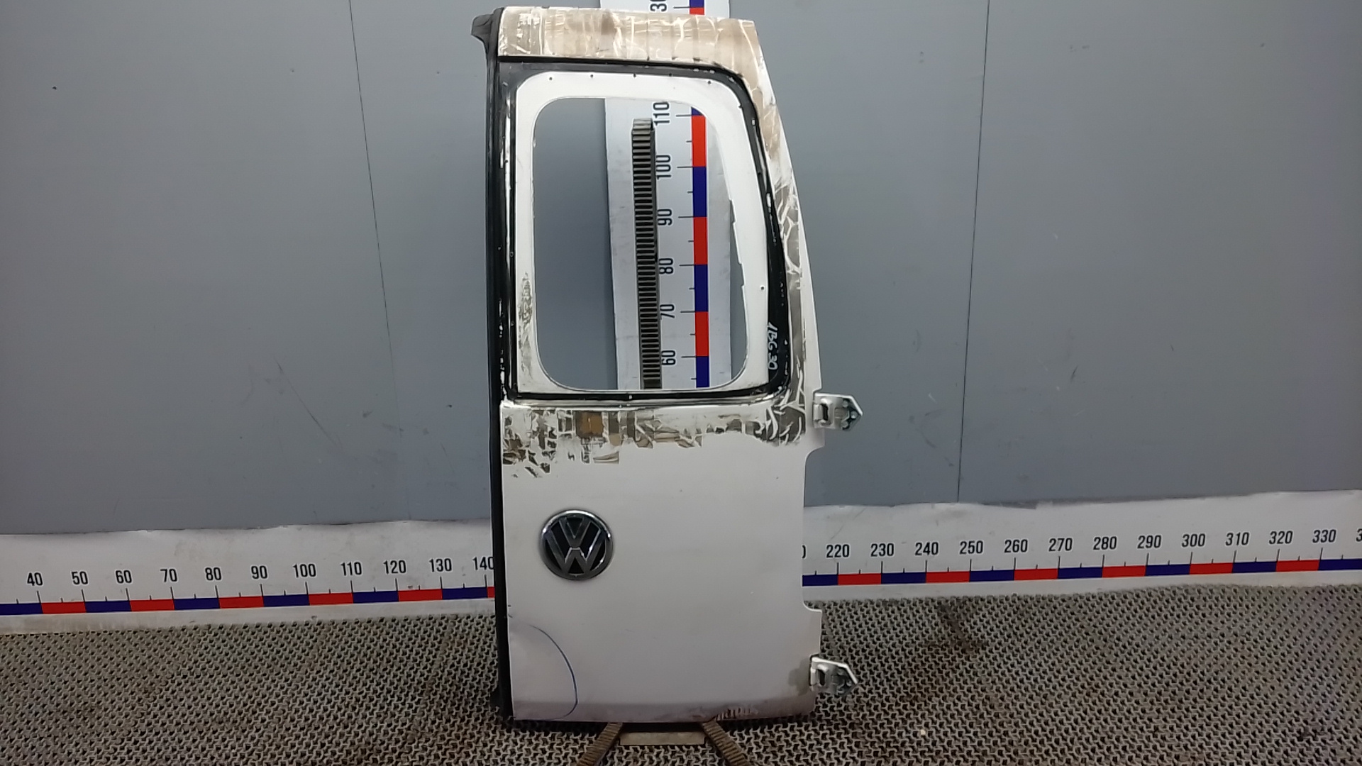 Дверь распашная правая Volkswagen Caddy 3