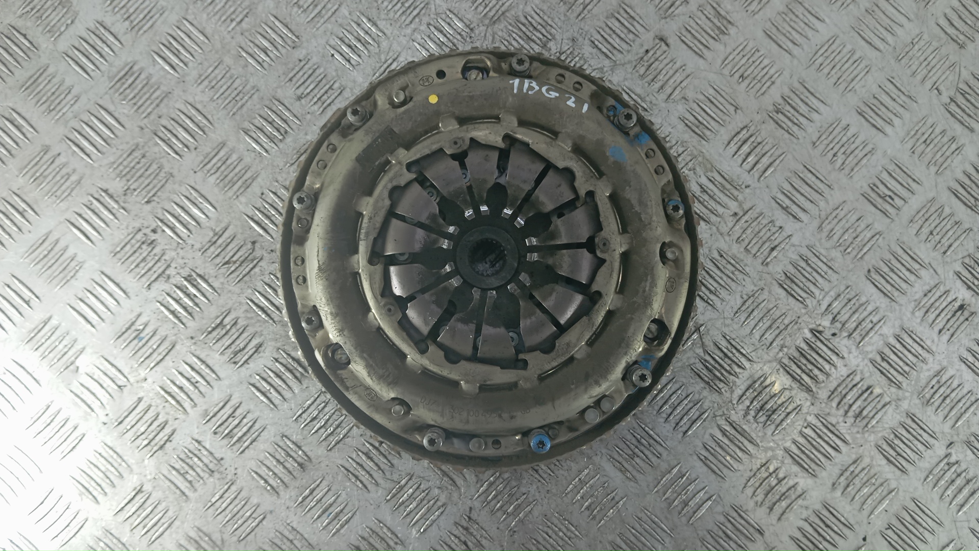 Маховик демпферный бензиновый Renault Kadjar 1