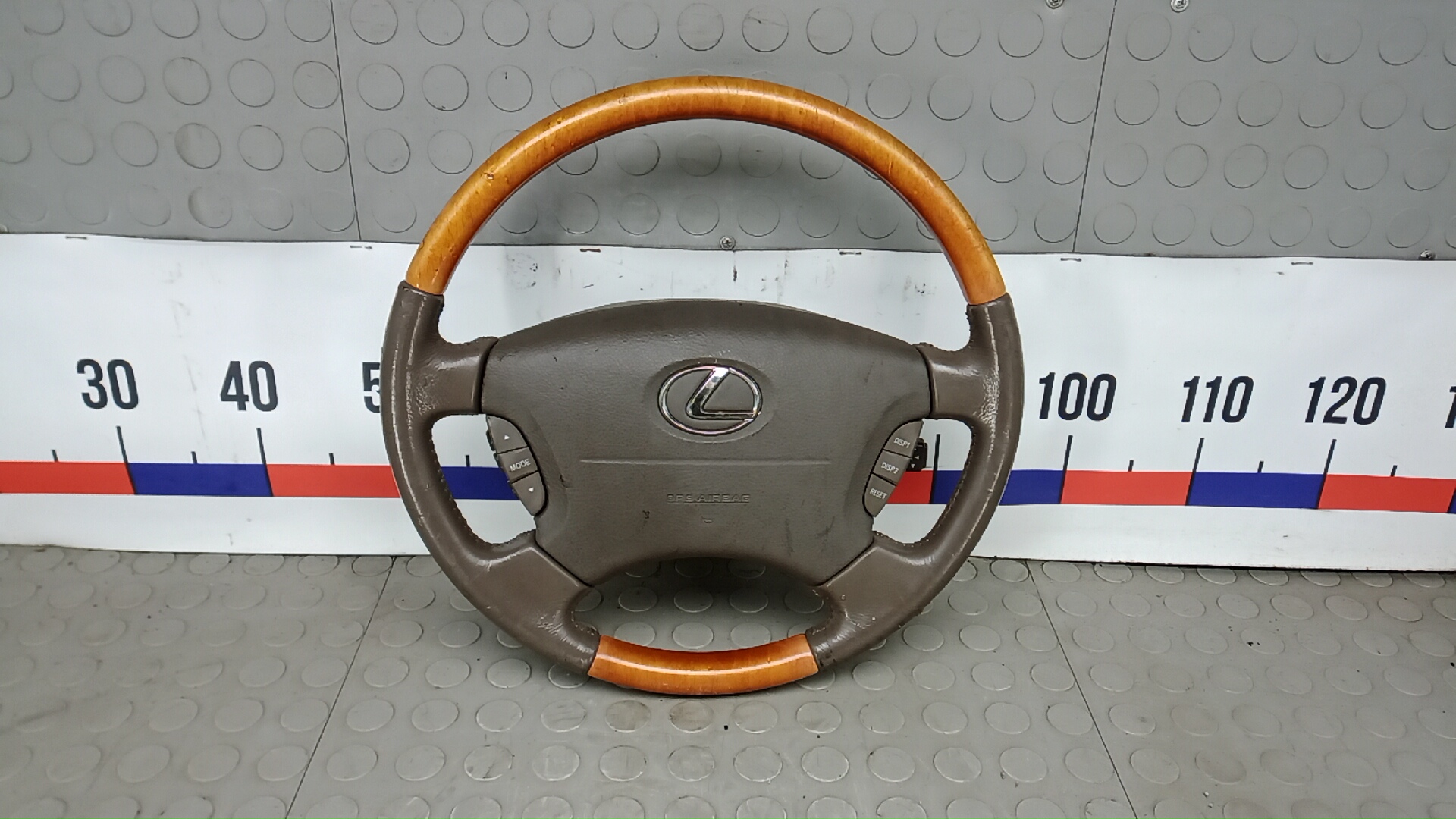 Руль Lexus LS 3