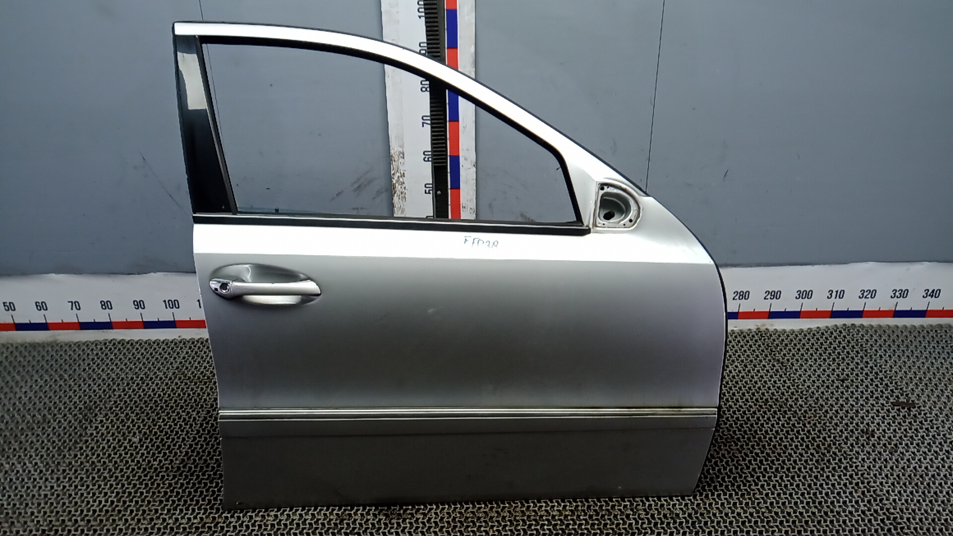 Дверь передняя правая Mercedes-Benz E-Class W211