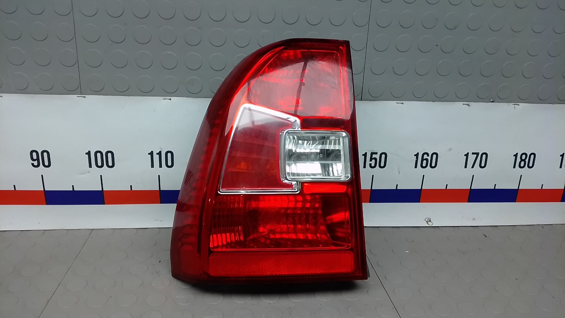 Фонарь задний левый Kia Sportage 2