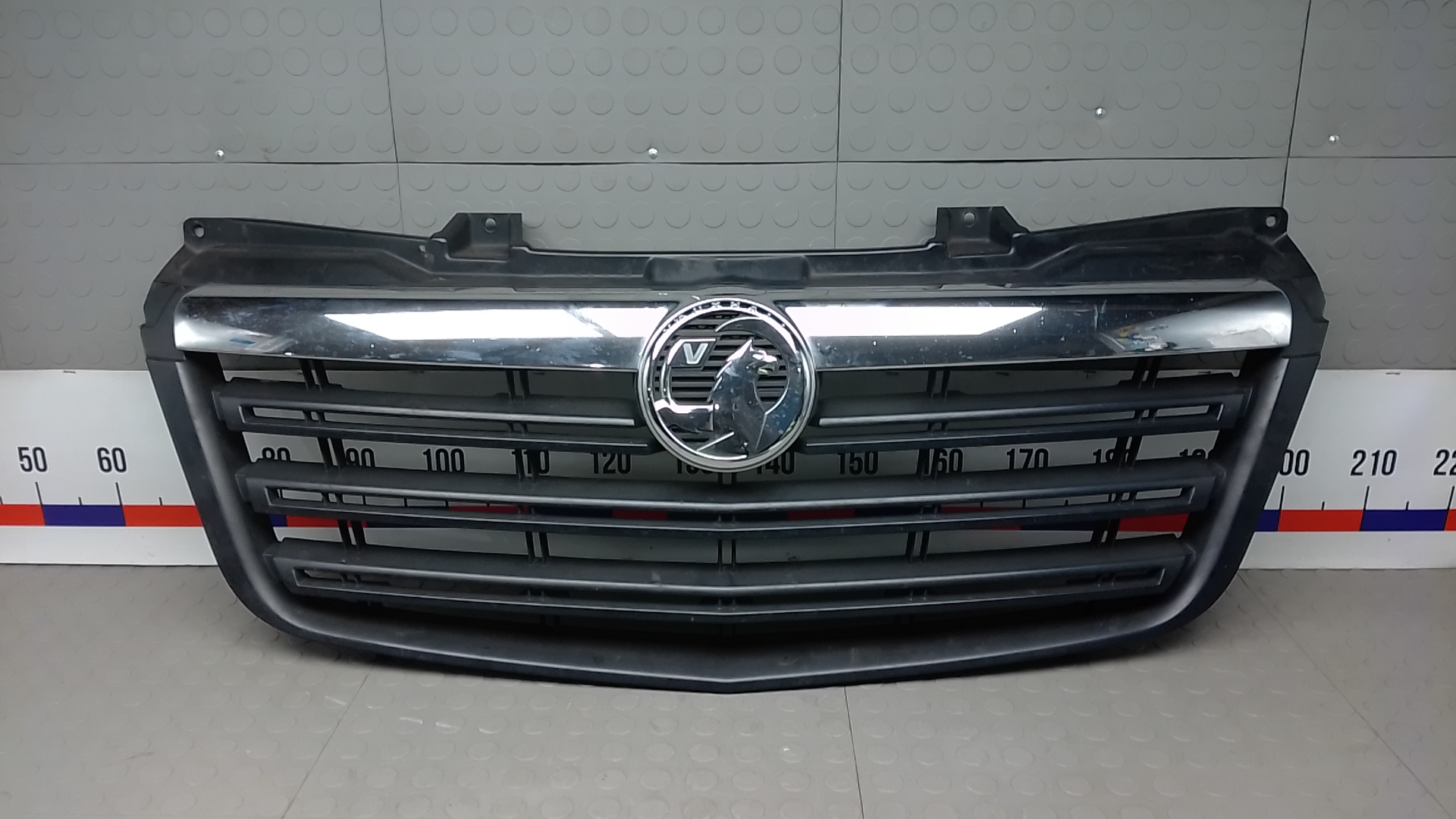 Решетка радиатора Opel Movano B