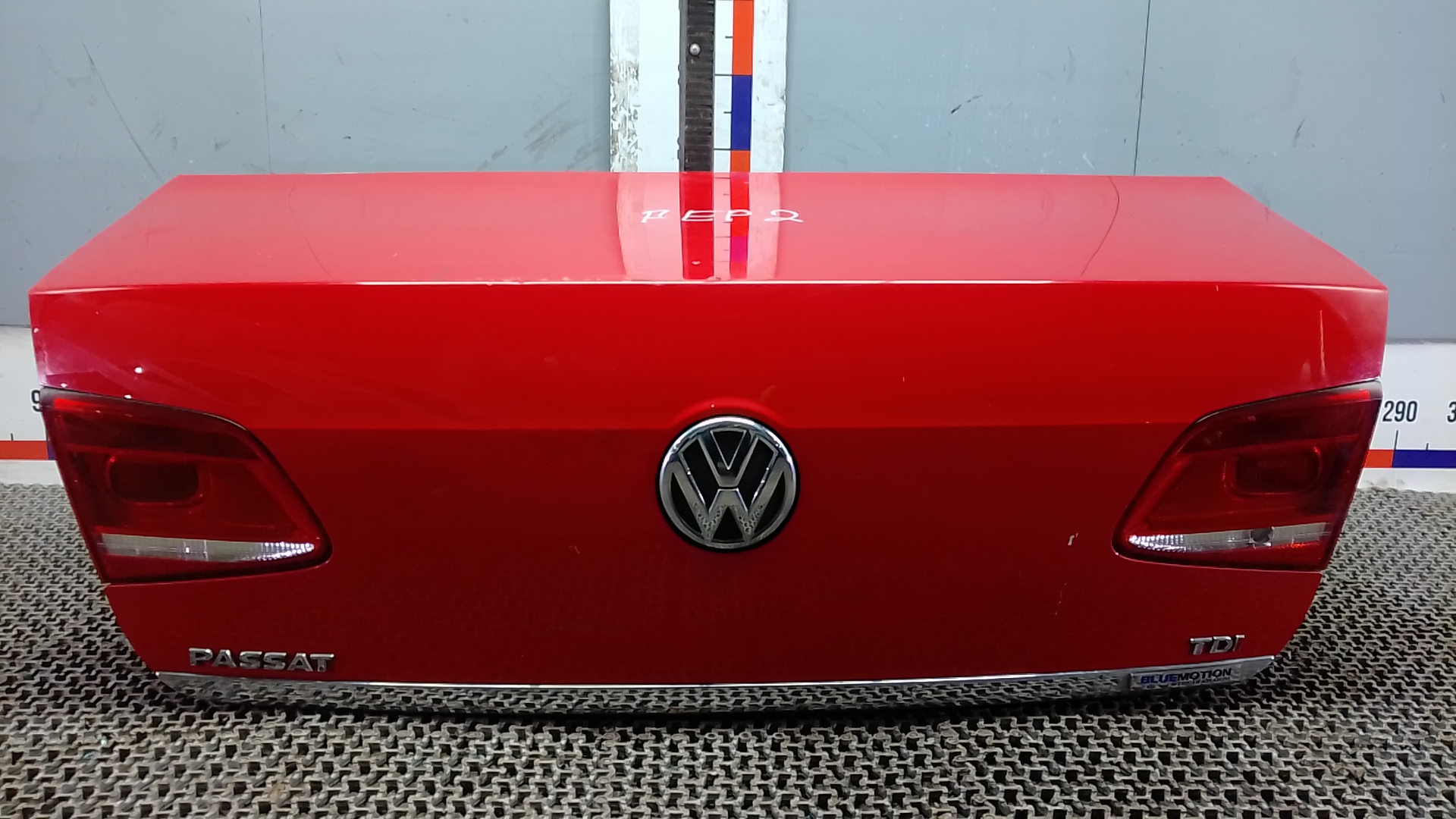 Крышка багажника Volkswagen Passat B7