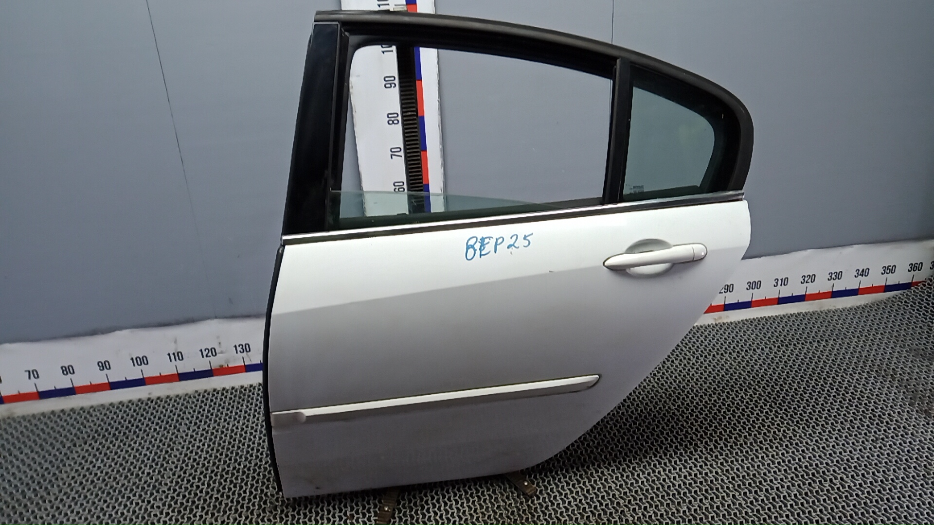 Дверь задняя левая Renault Laguna 3