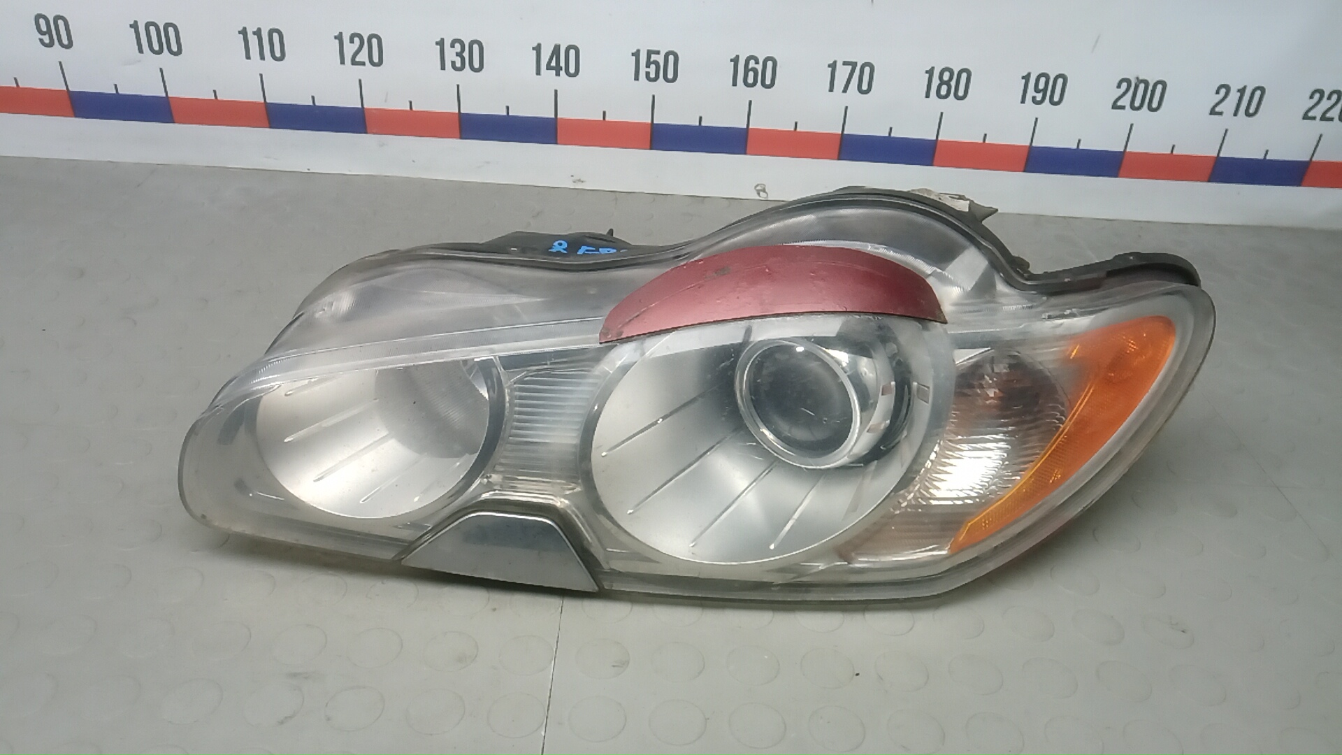 Фара левая Jaguar XF (X250)