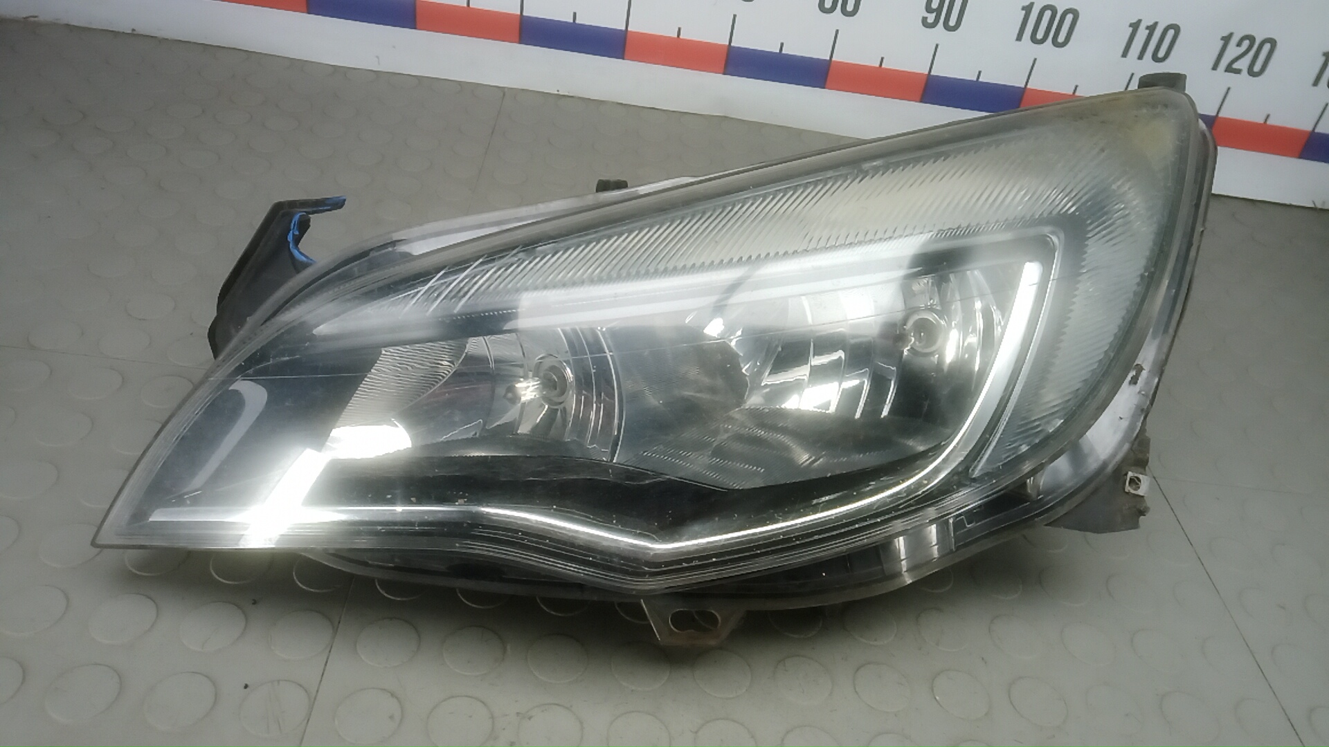 Фара левая Opel Astra J