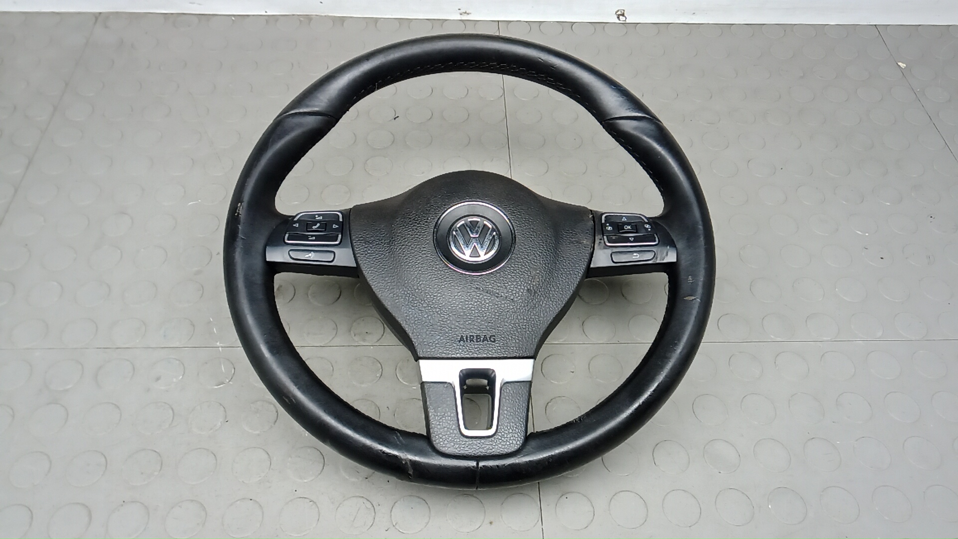 Руль Volkswagen Passat B7