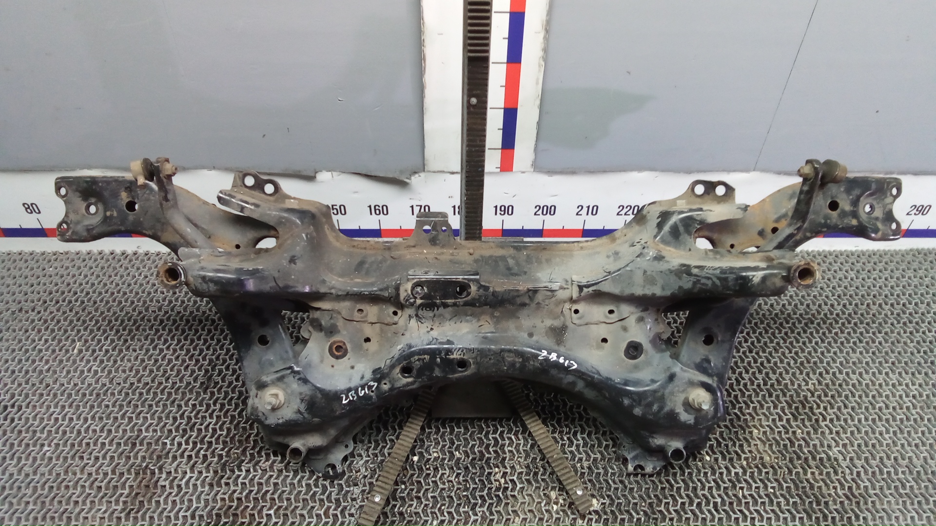 Балка подвески передняя Toyota RAV4 CA40