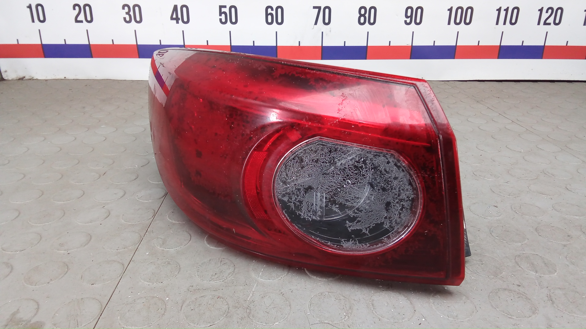 Фонарь задний левый Mazda 3 BM