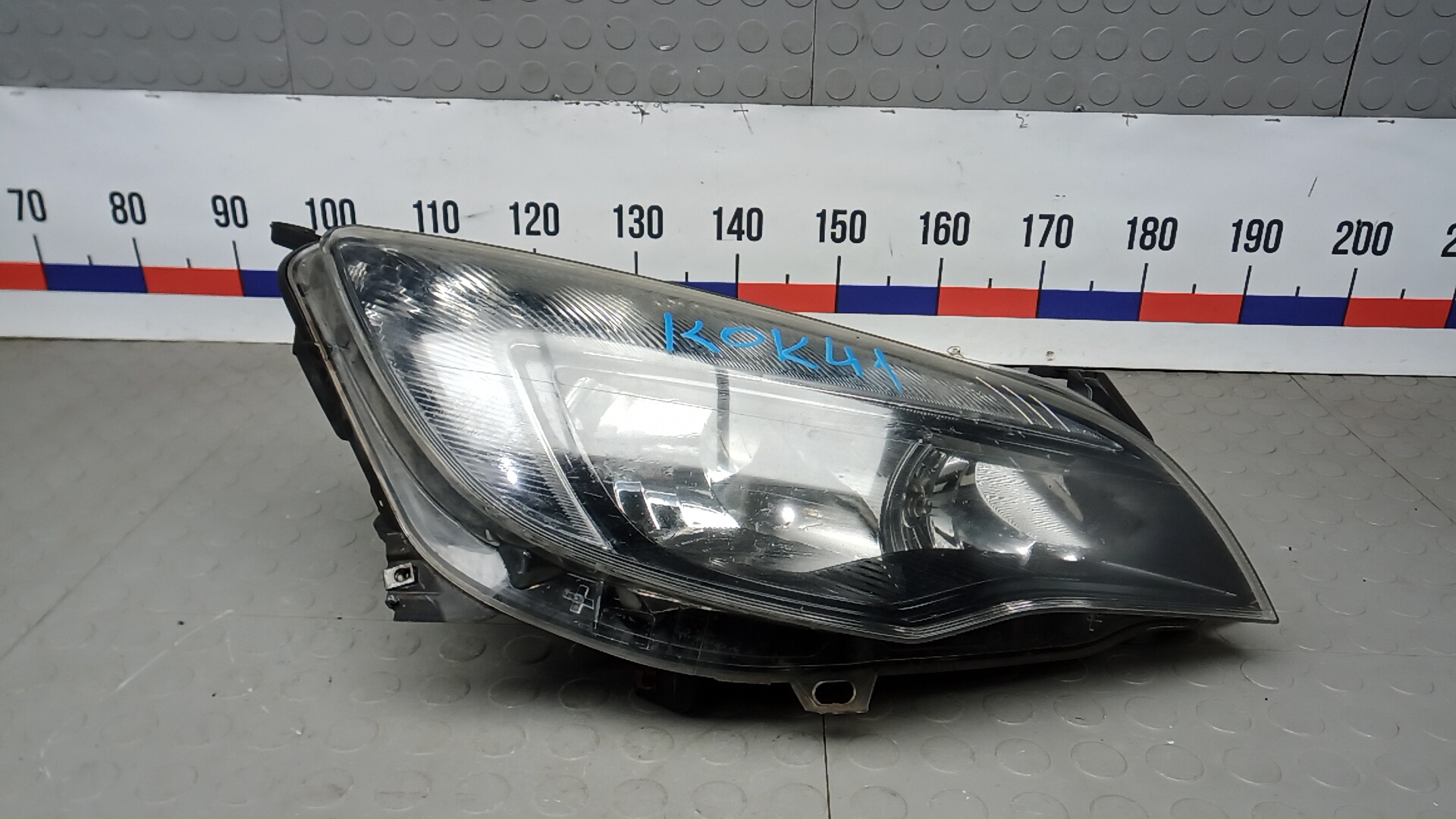 Фара правая Opel Astra J