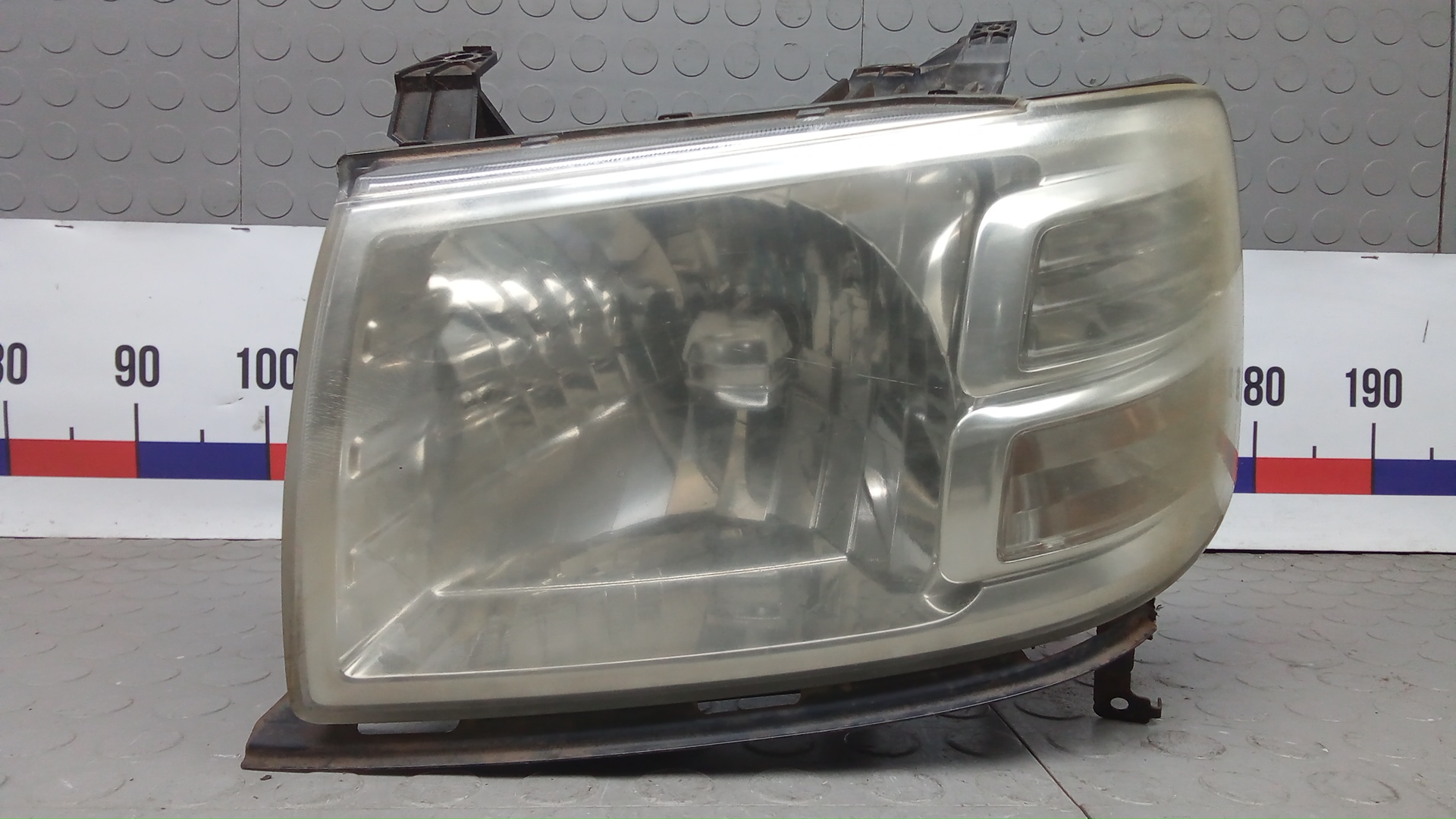 Фара левая Ford Ranger 2