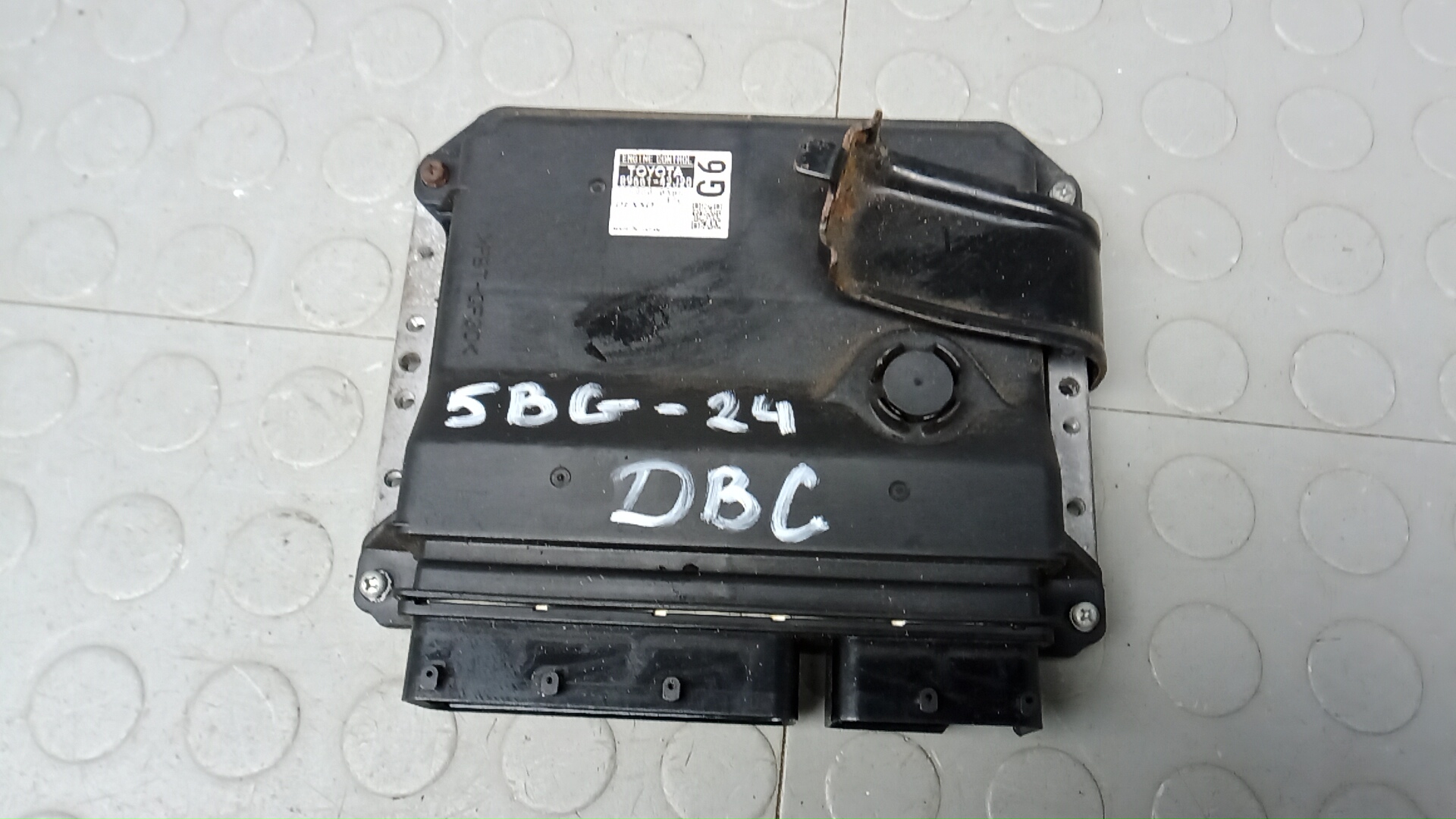 Блок управления двс Toyota RAV4 XA30