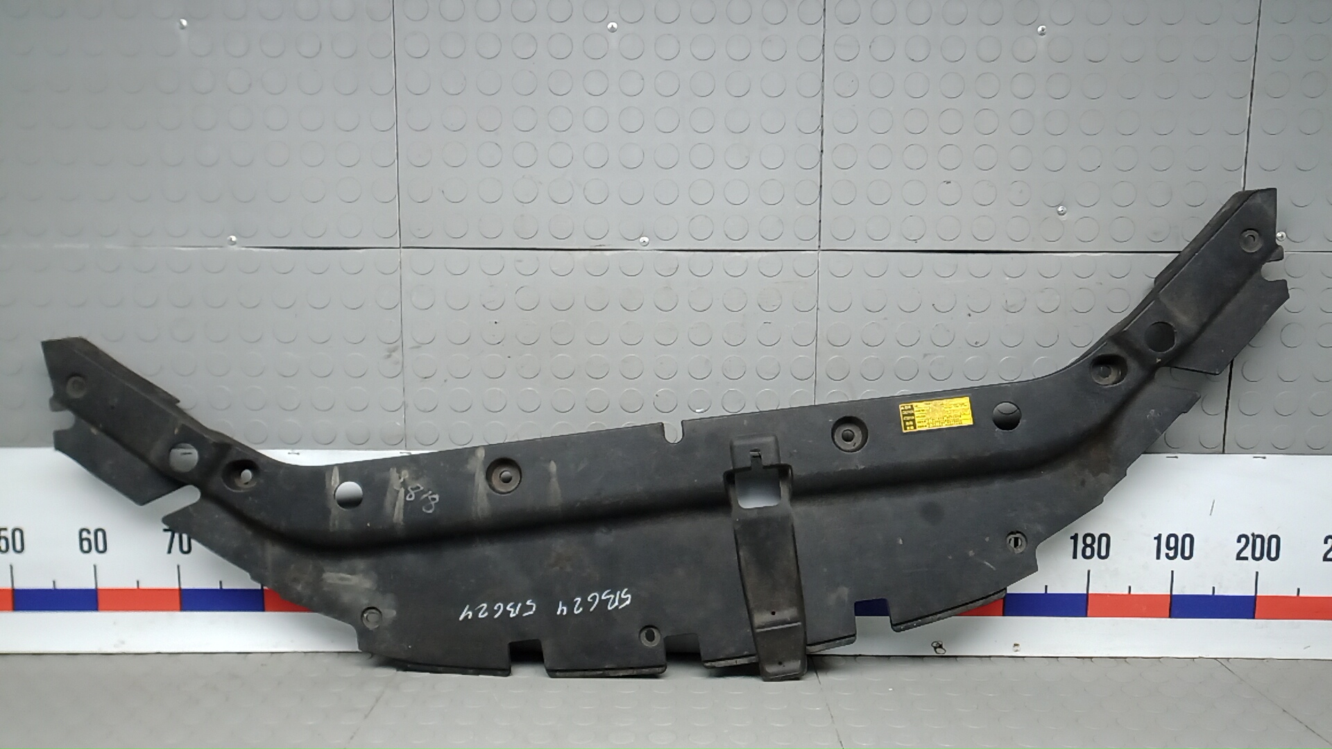 накладка замка капота Toyota RAV4 XA30